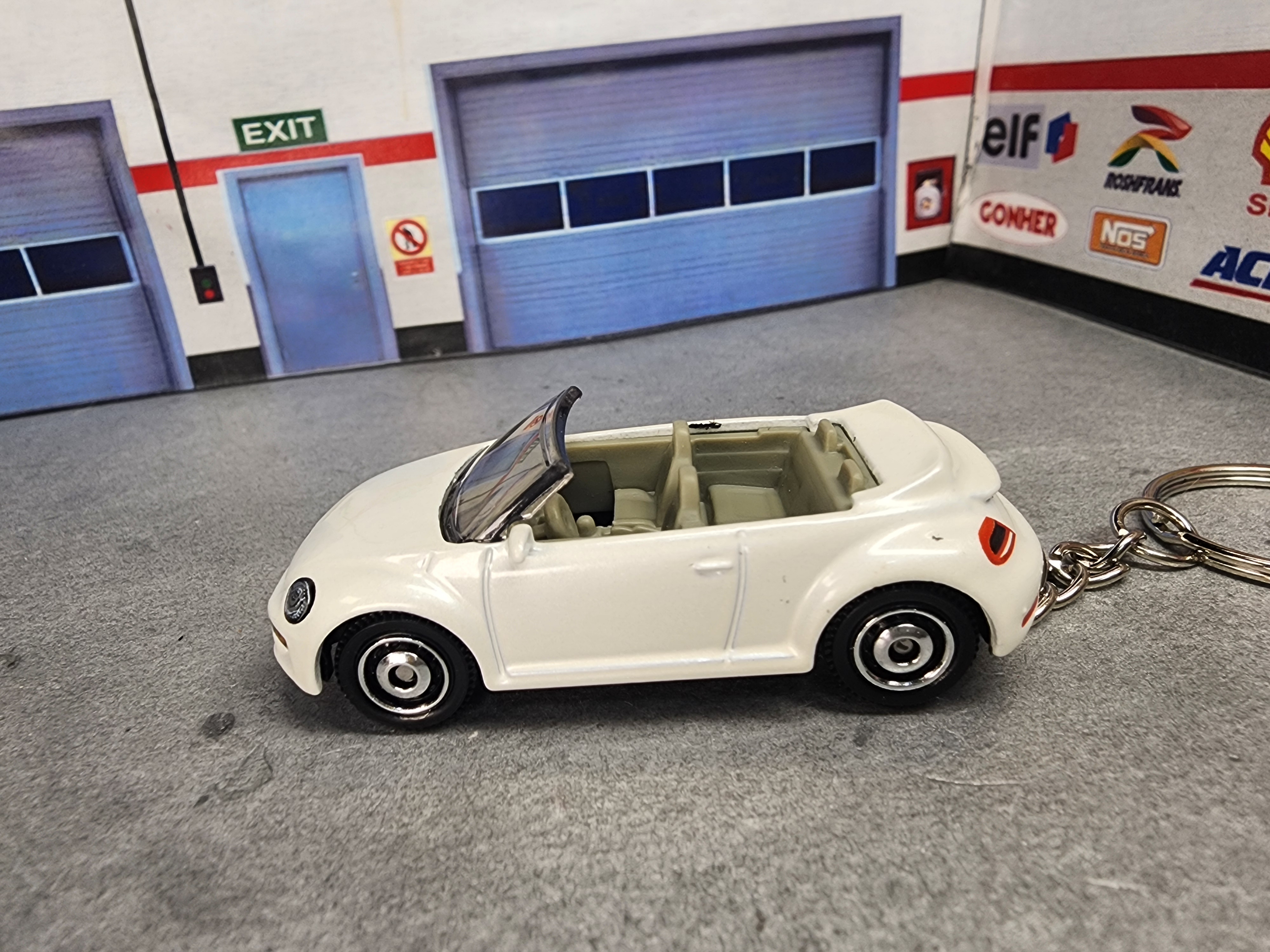 2019 Volkswagen Beetle Convertible Keychain, VW Bug Keychain