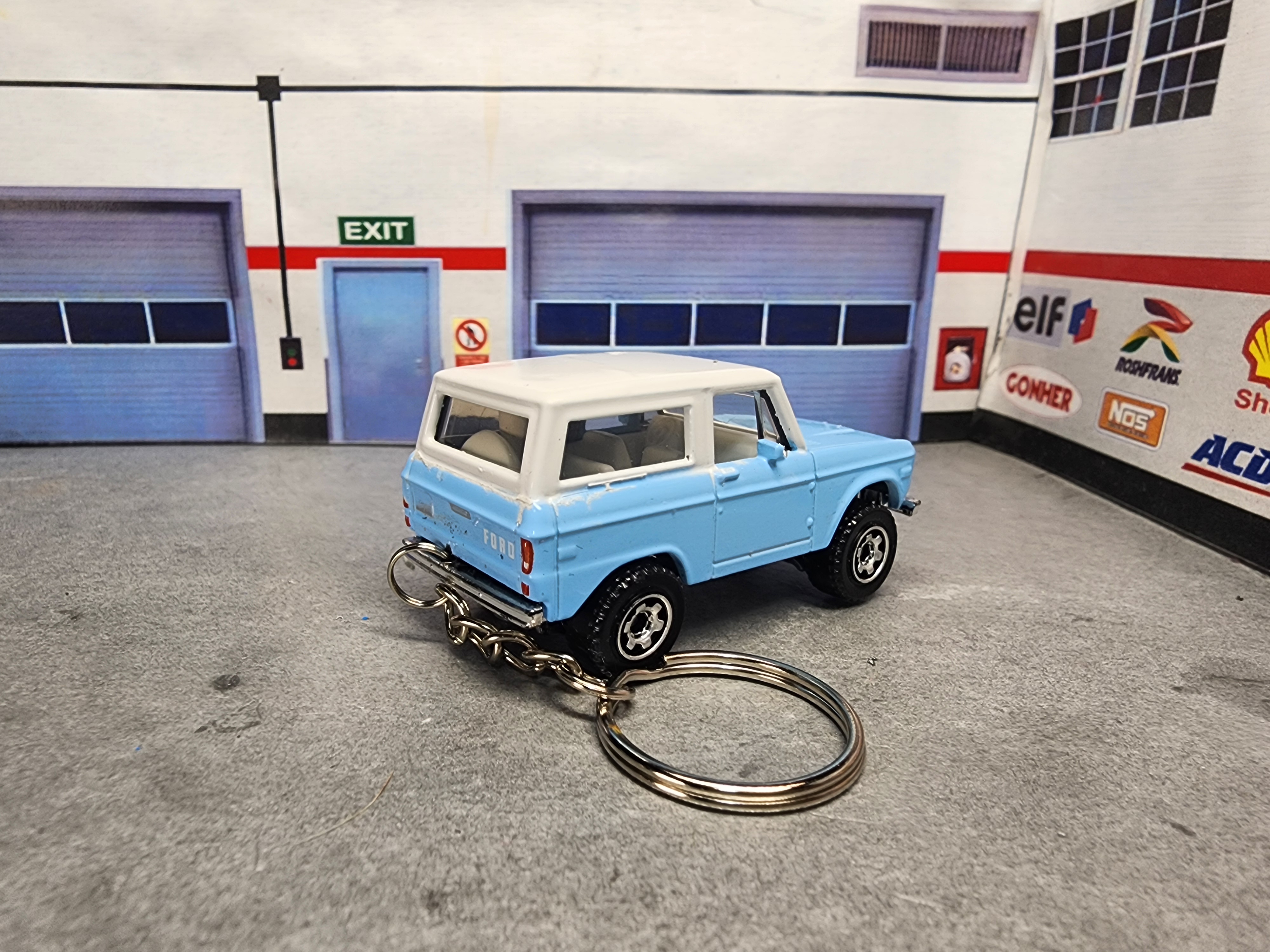 1970 Ford Bronco Keychain, Diecast 1:64 Scale