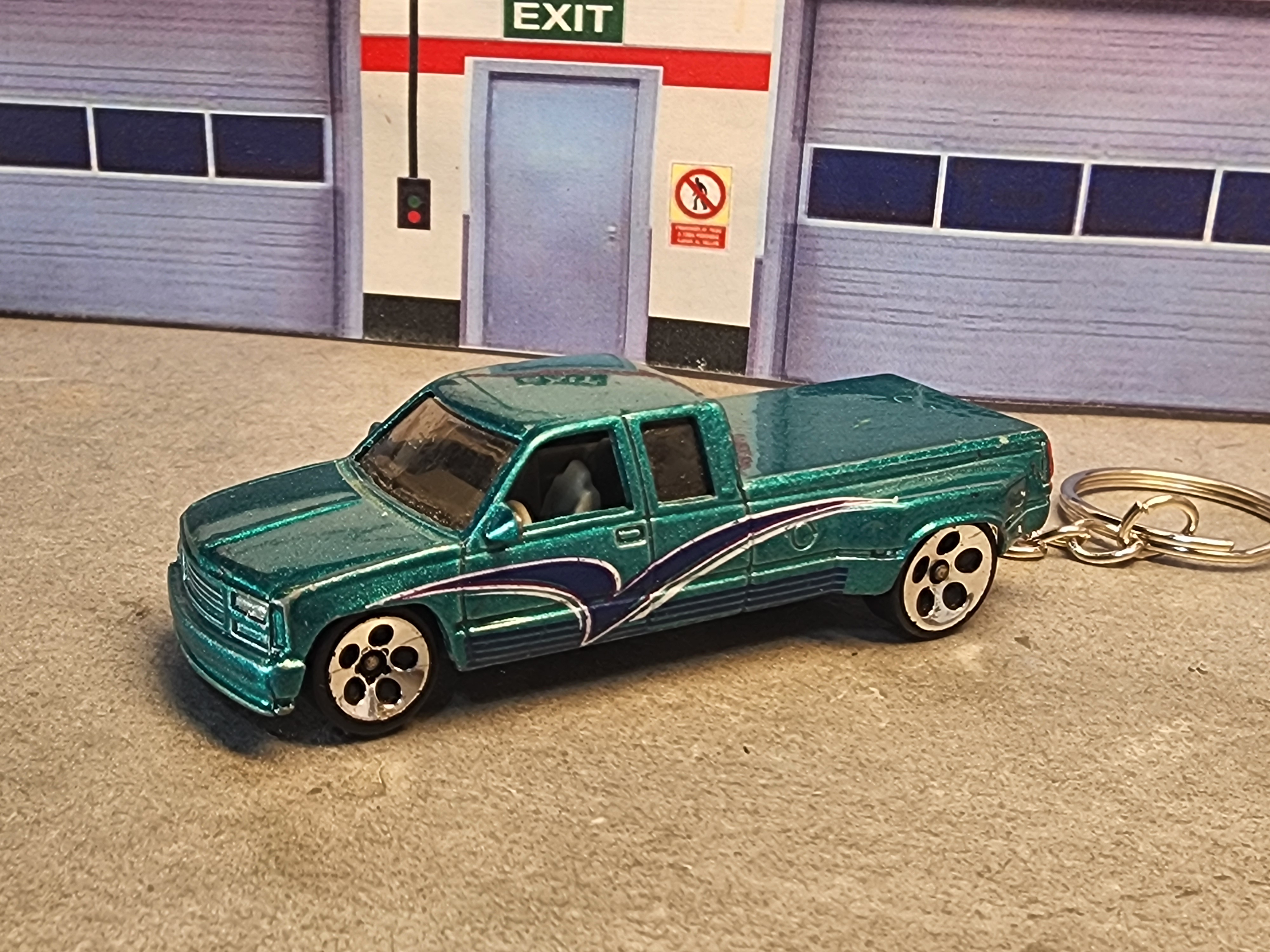 OSB Chevy C3500 Dually Pickup Truck Keychain, Die Cast 1:64 Scale