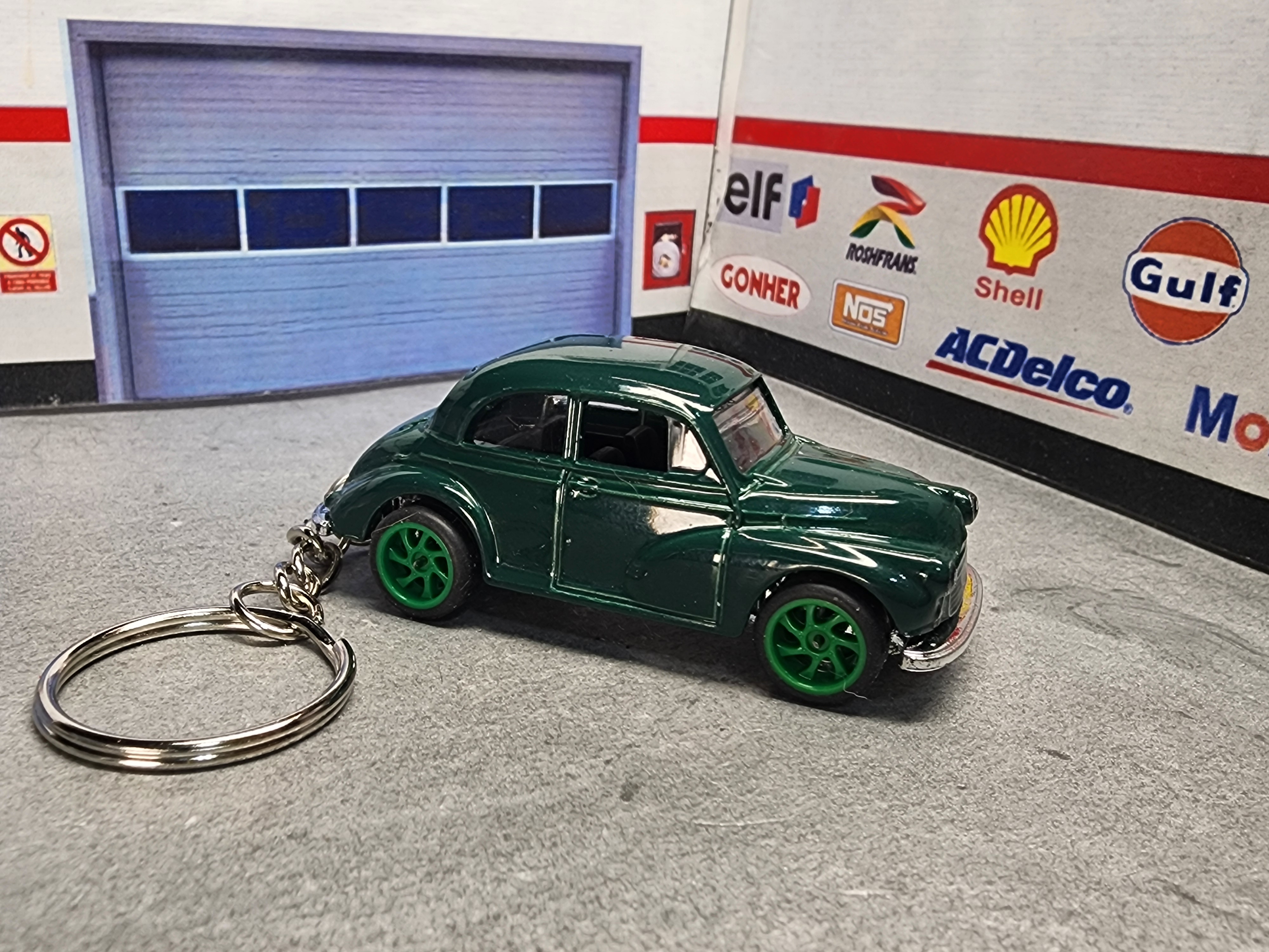 Morgan Minor Car Keychain, 