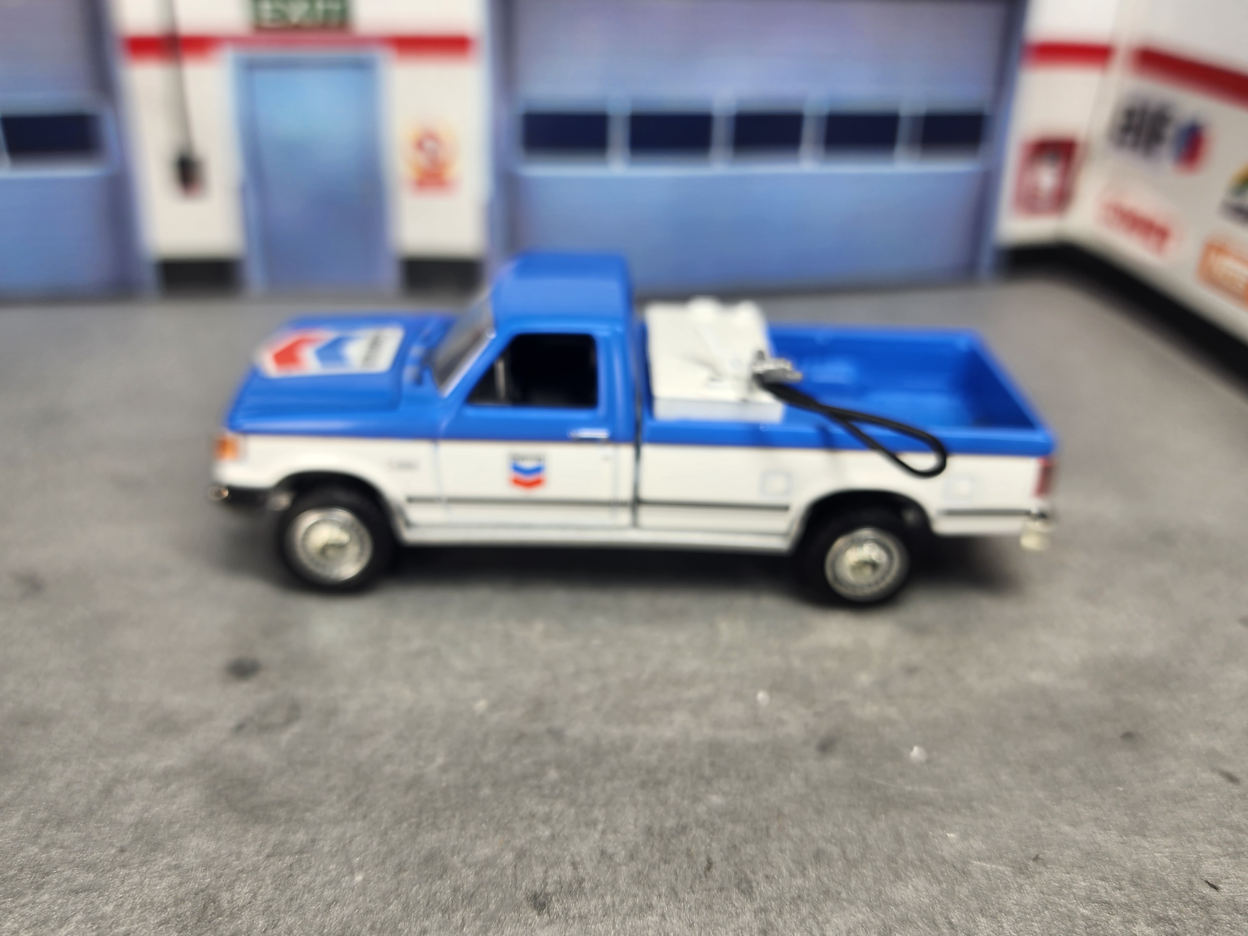 Chevron Pickup Diecast Truck Keychain, 1991 Ford F-250 Keychain