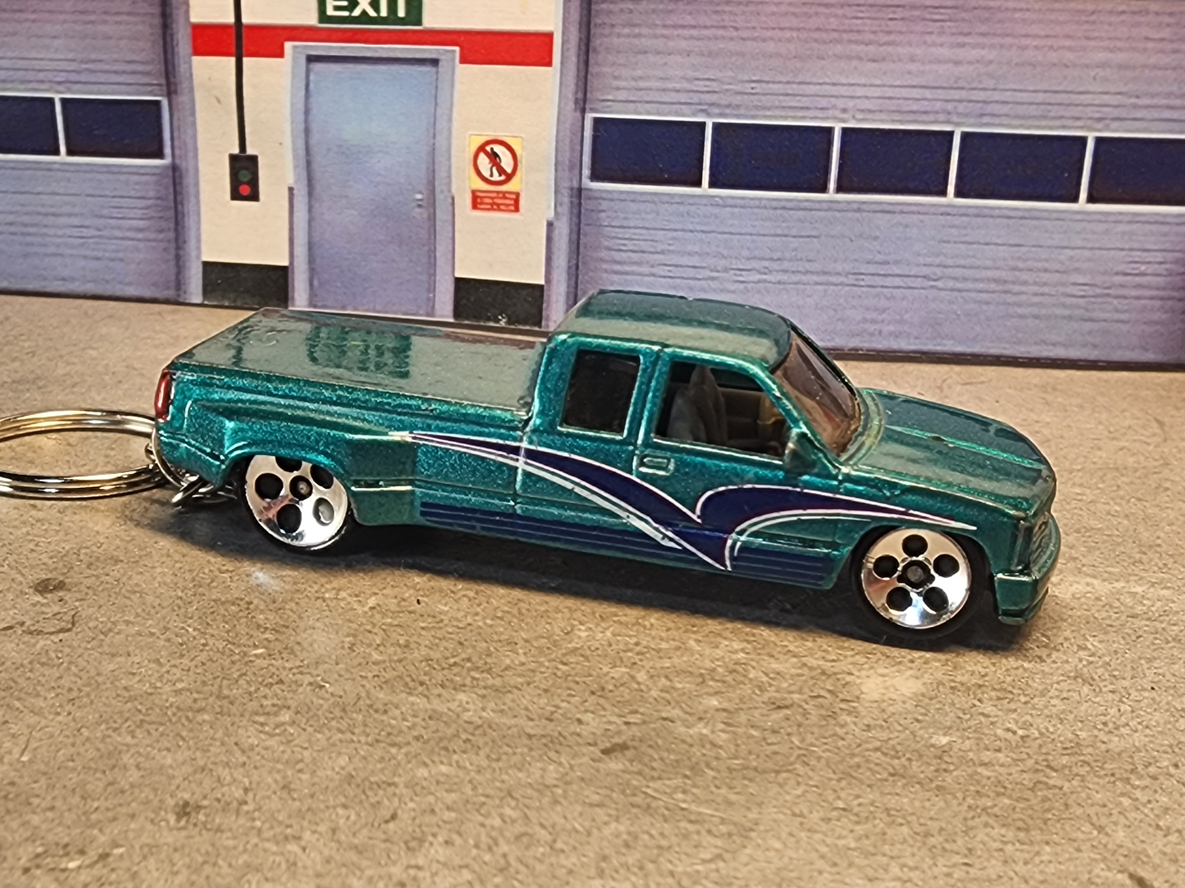 OSB Chevy C3500 Dually Pickup Truck Keychain, Die Cast 1:64 Scale