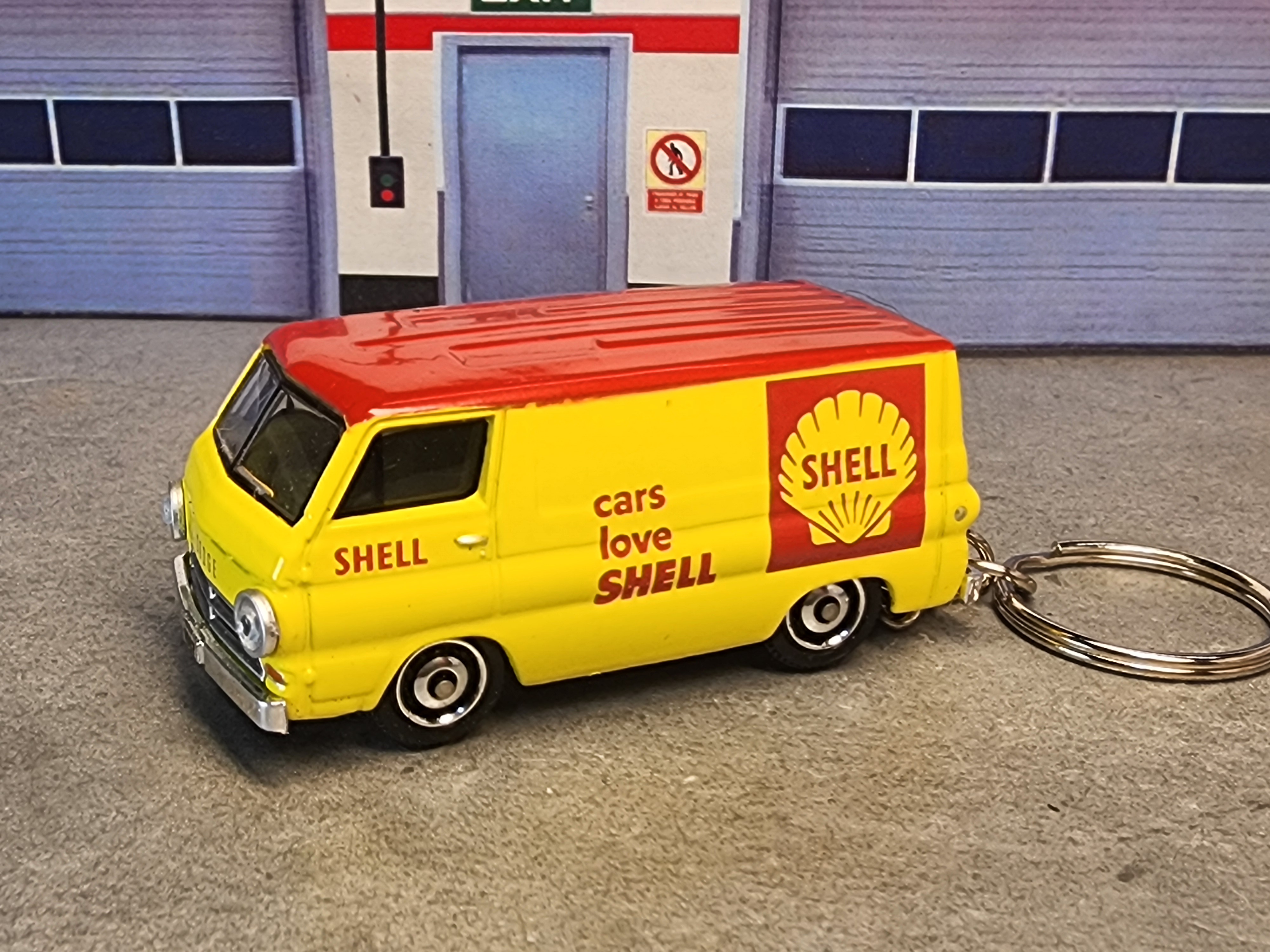 Shell Dodge Van Keychain
