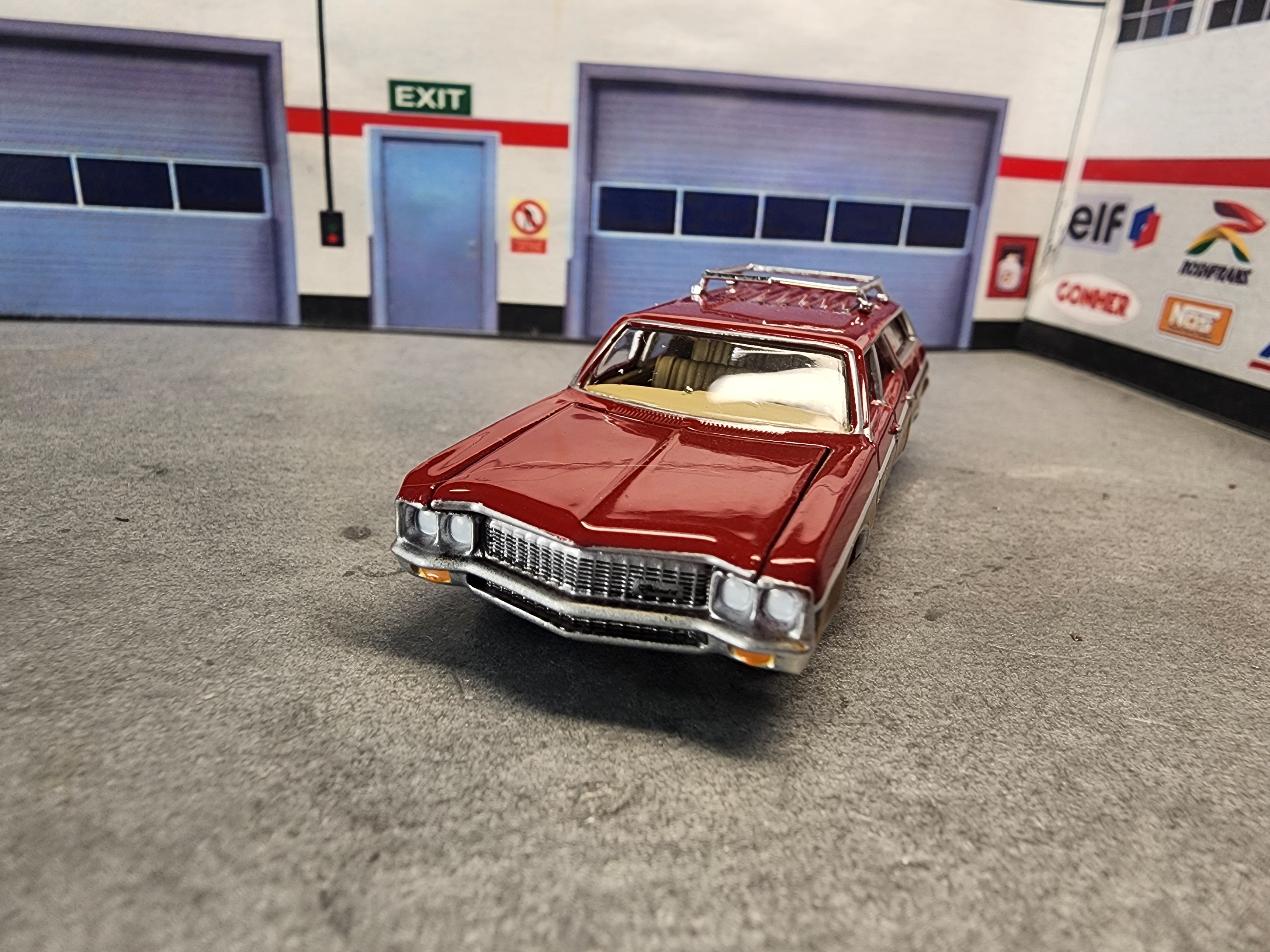 1970 Chevrolet  Kingswood Estate Wagon Keychain, Chevy Kingswood Estate Station Wagon Keychain