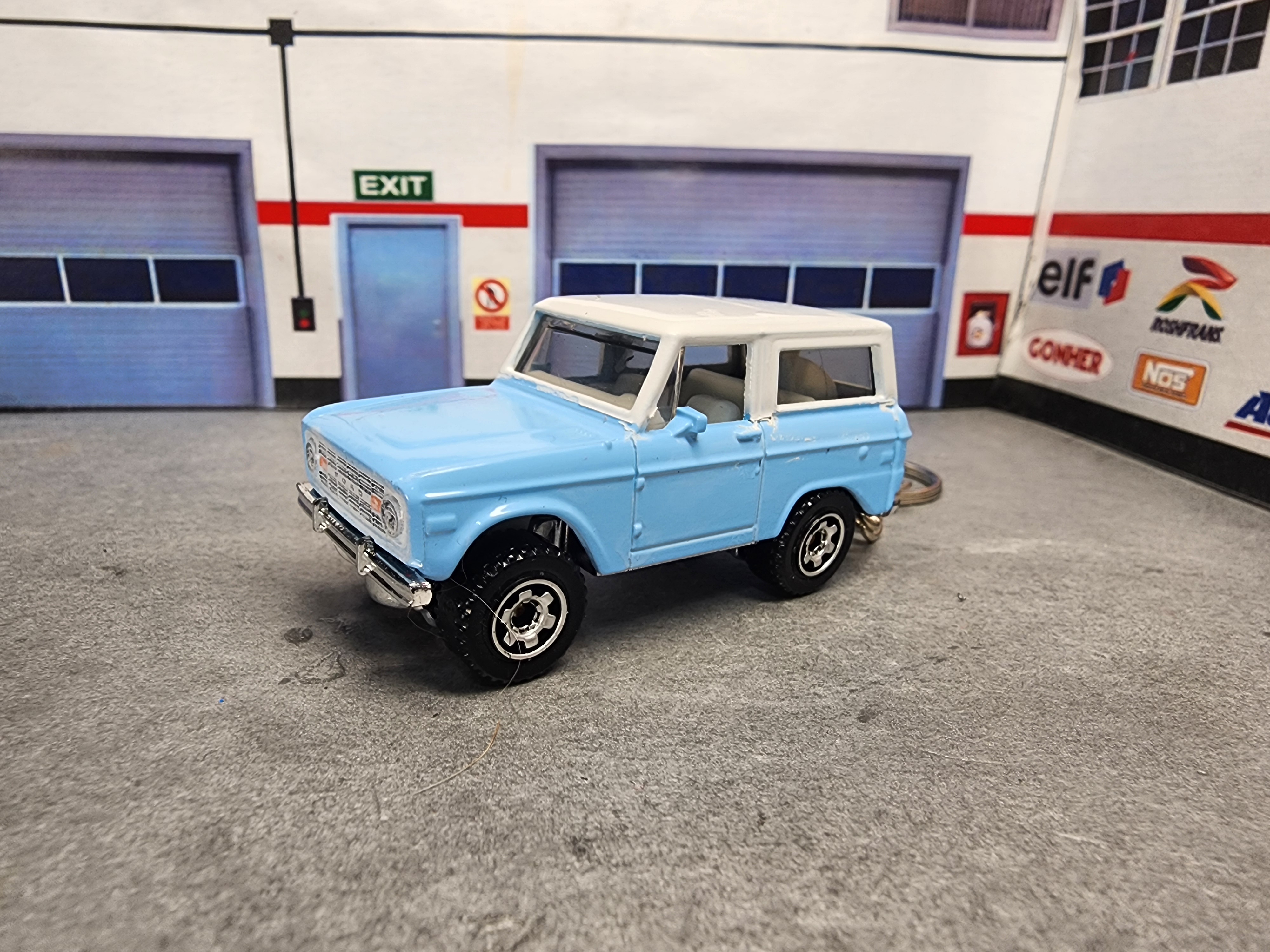 1970 Ford Bronco Keychain, Diecast 1:64 Scale