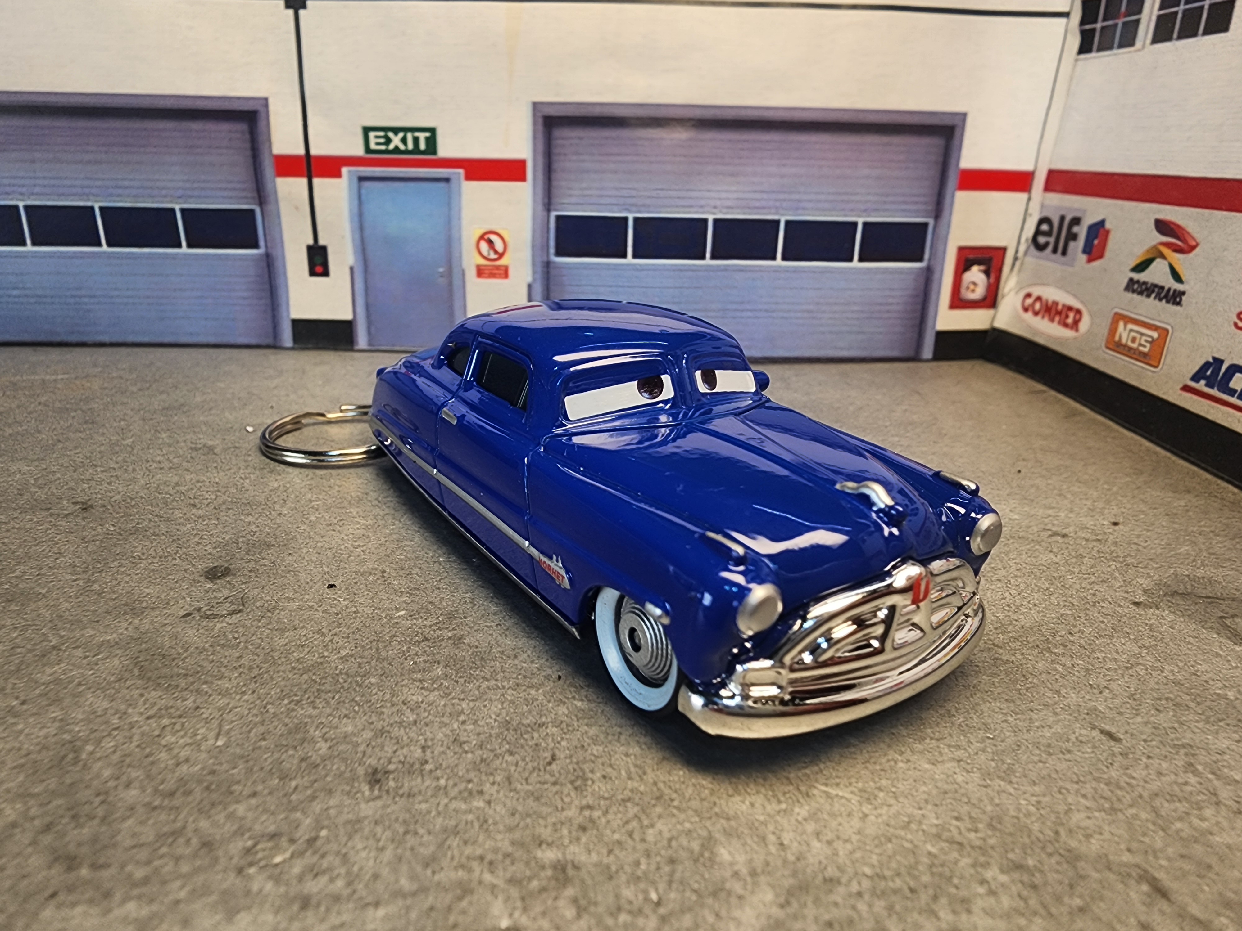 Doc Hudson Diecast Keychain: Pixar Cars Movie Gift