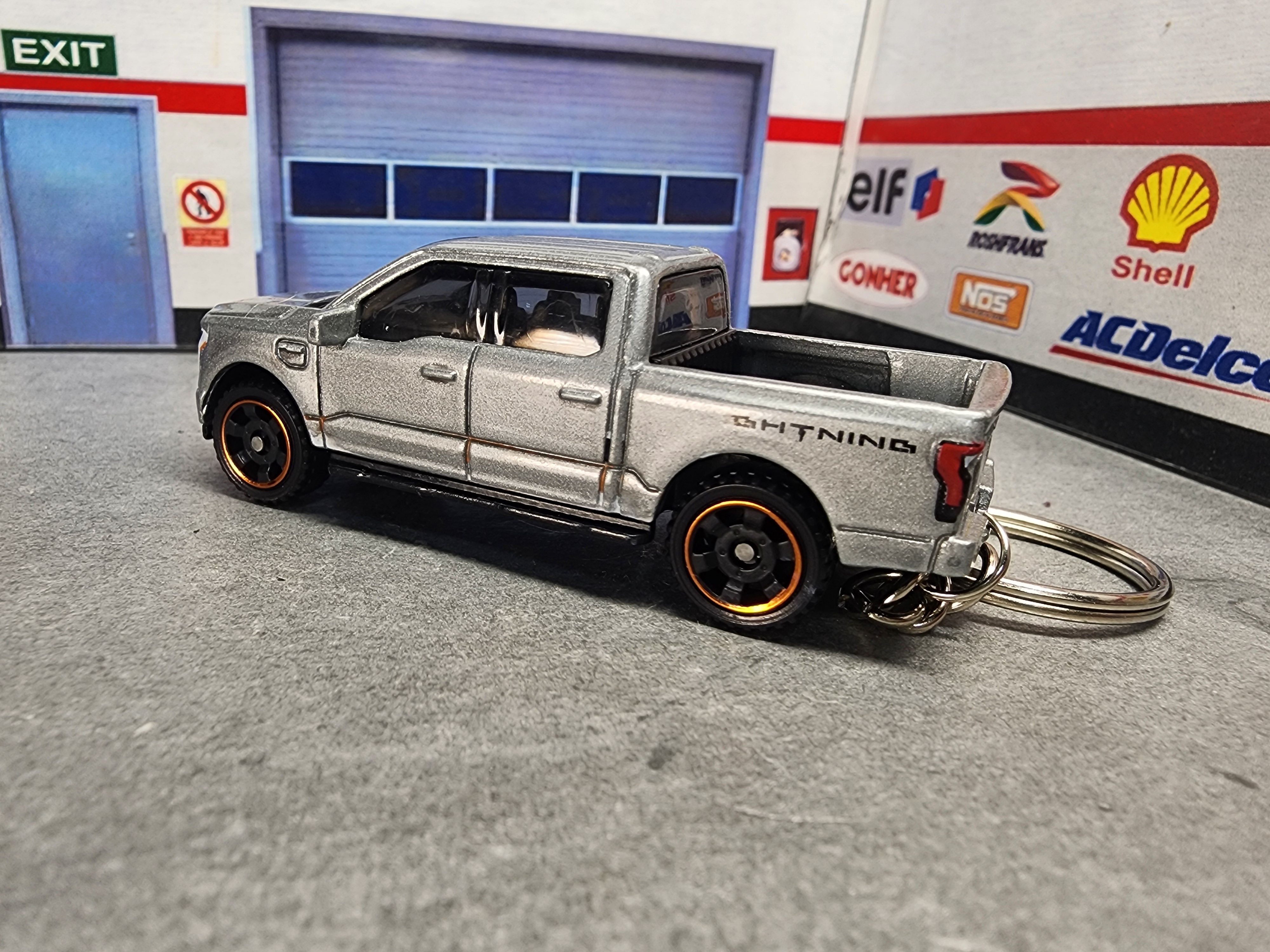 2022 Ford F150 Lightning Keychain, 1:64 Scale Diecast