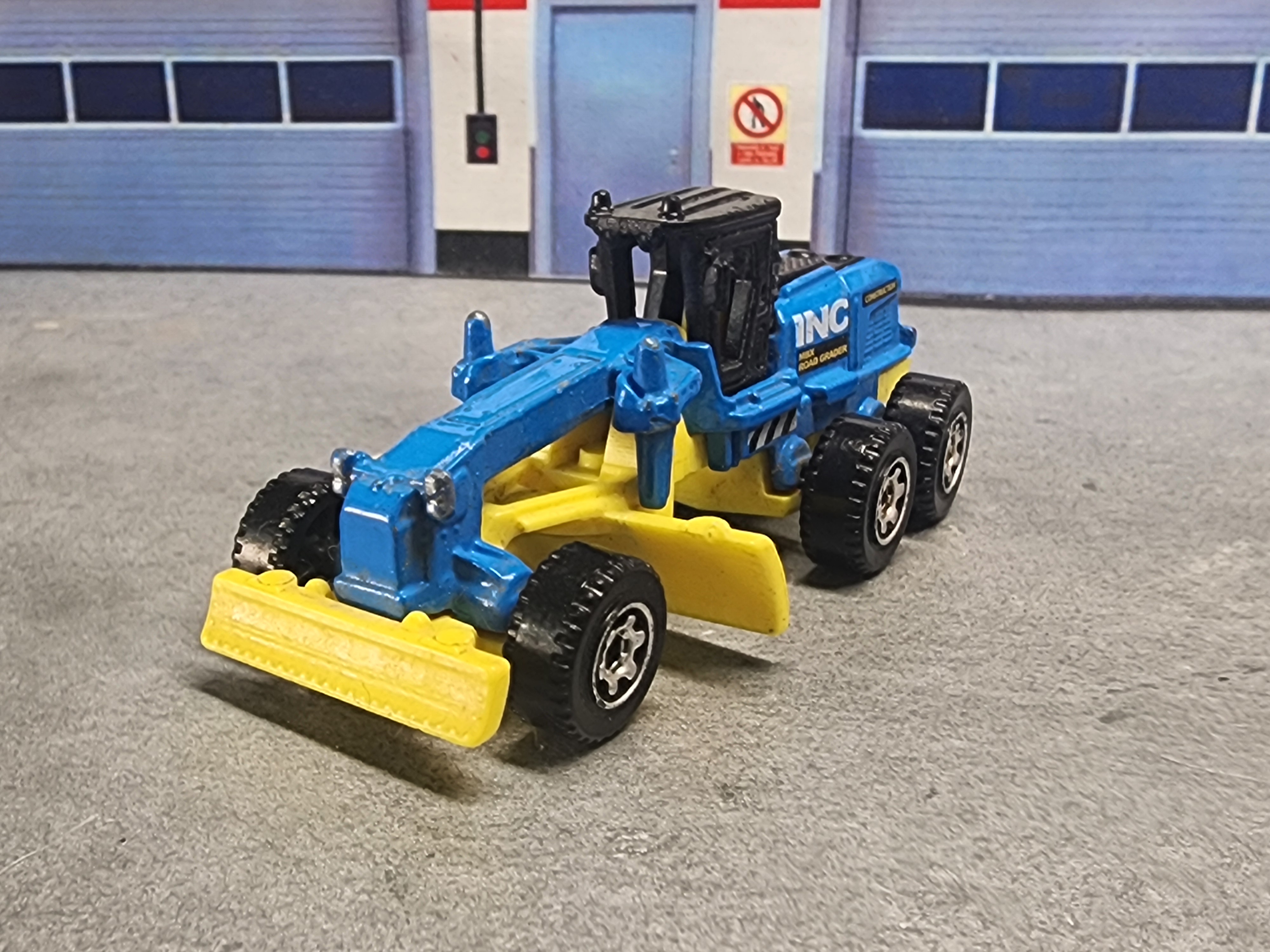 Road Grader Keychain, 1:64 Scale Diecast