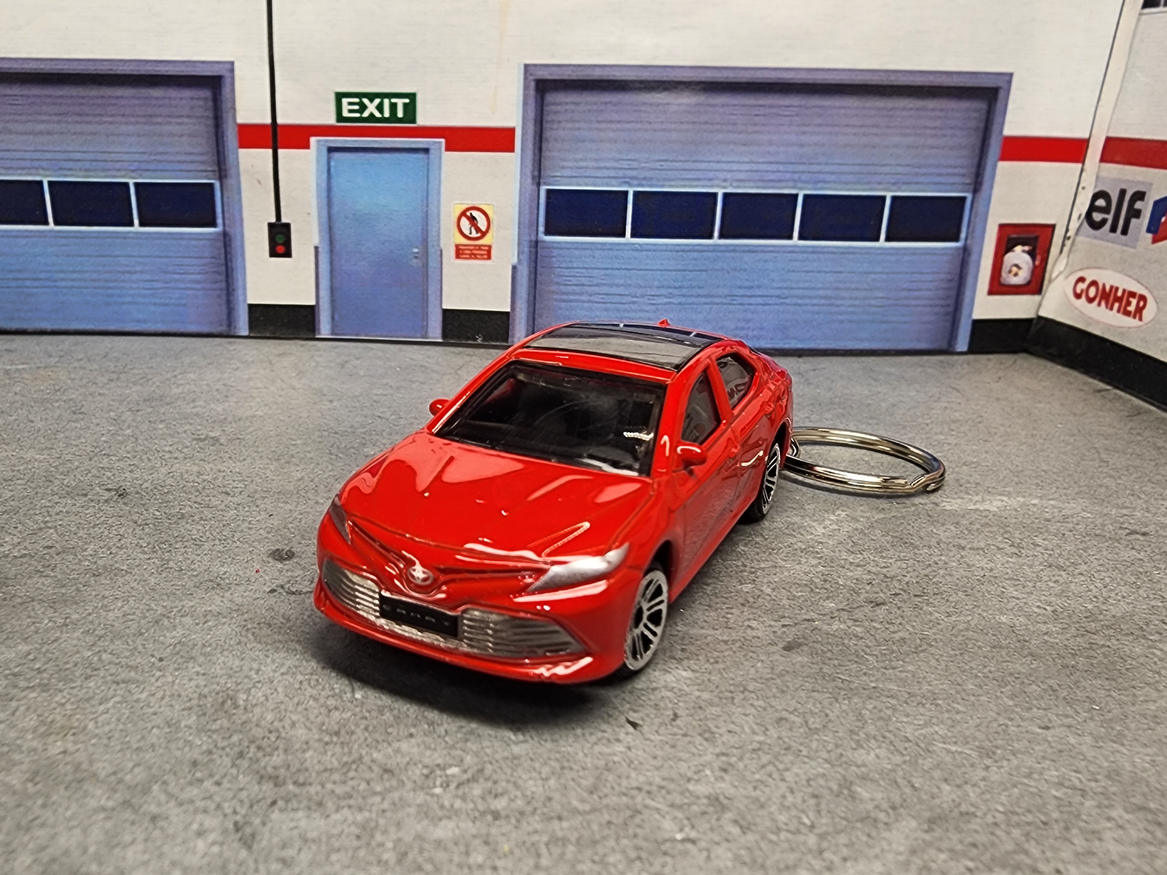 Toyota Camry Keychain, 1:64 Scale Diecast Steel Camry Keychain