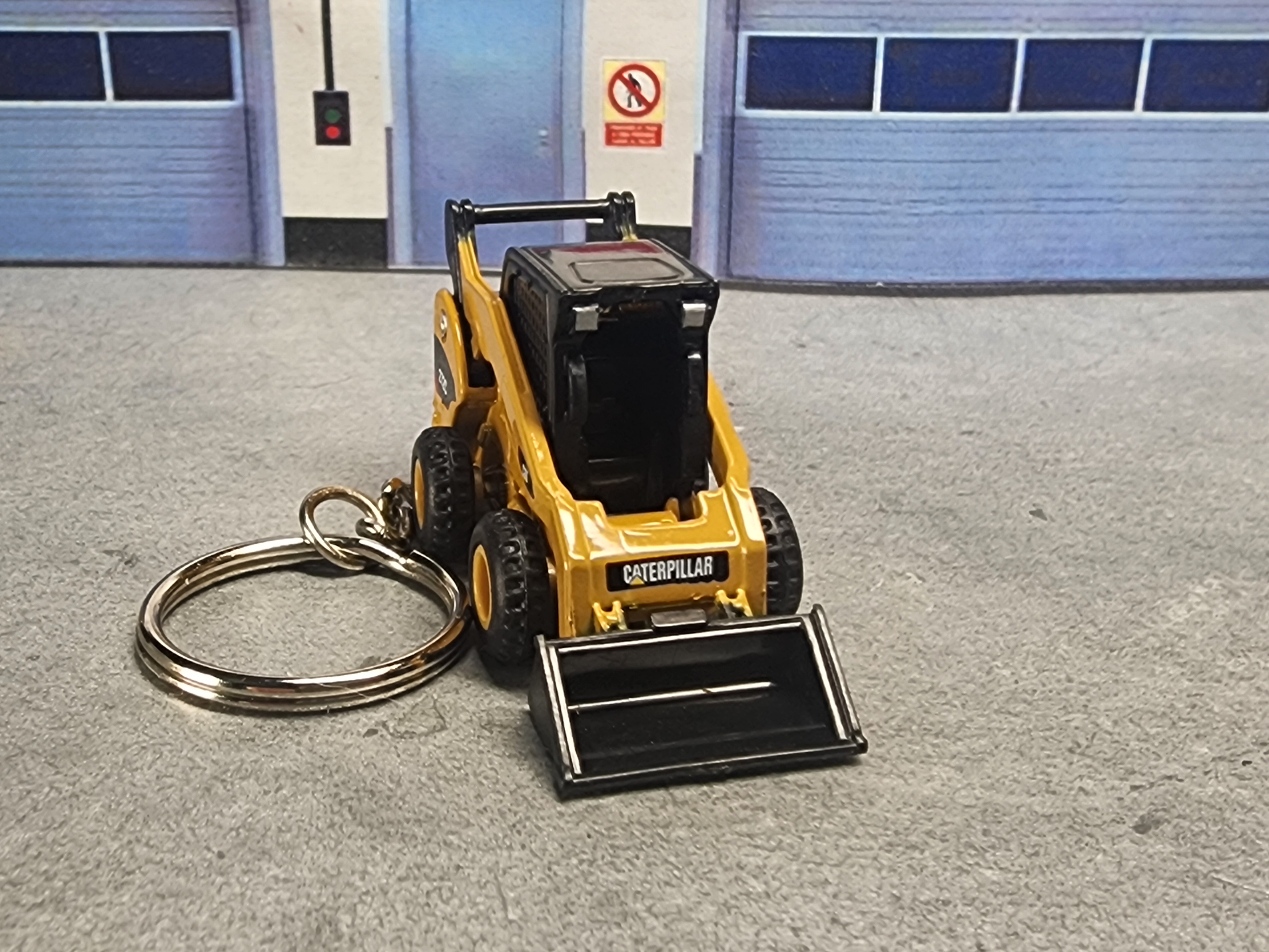 CAT 272C Skid loader Keychain
