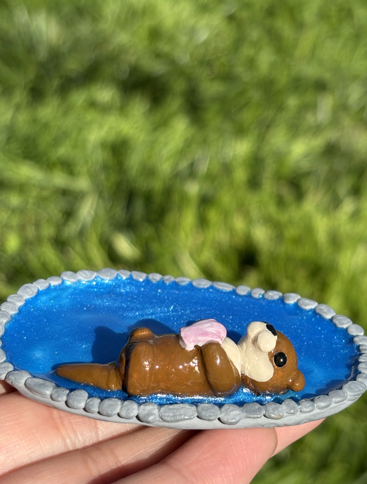 Mini Otter Dish