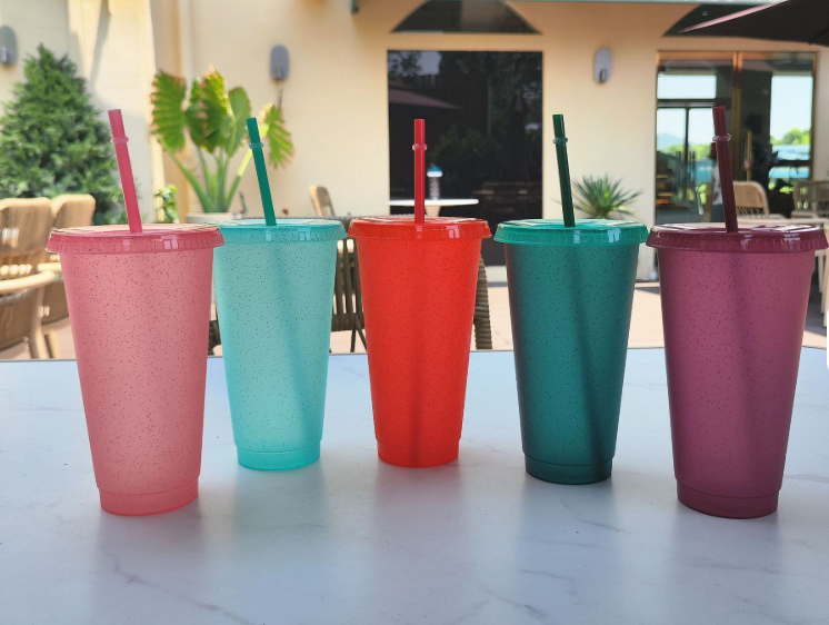 24 oz. Custom Plastic Cups with Lids & Straws