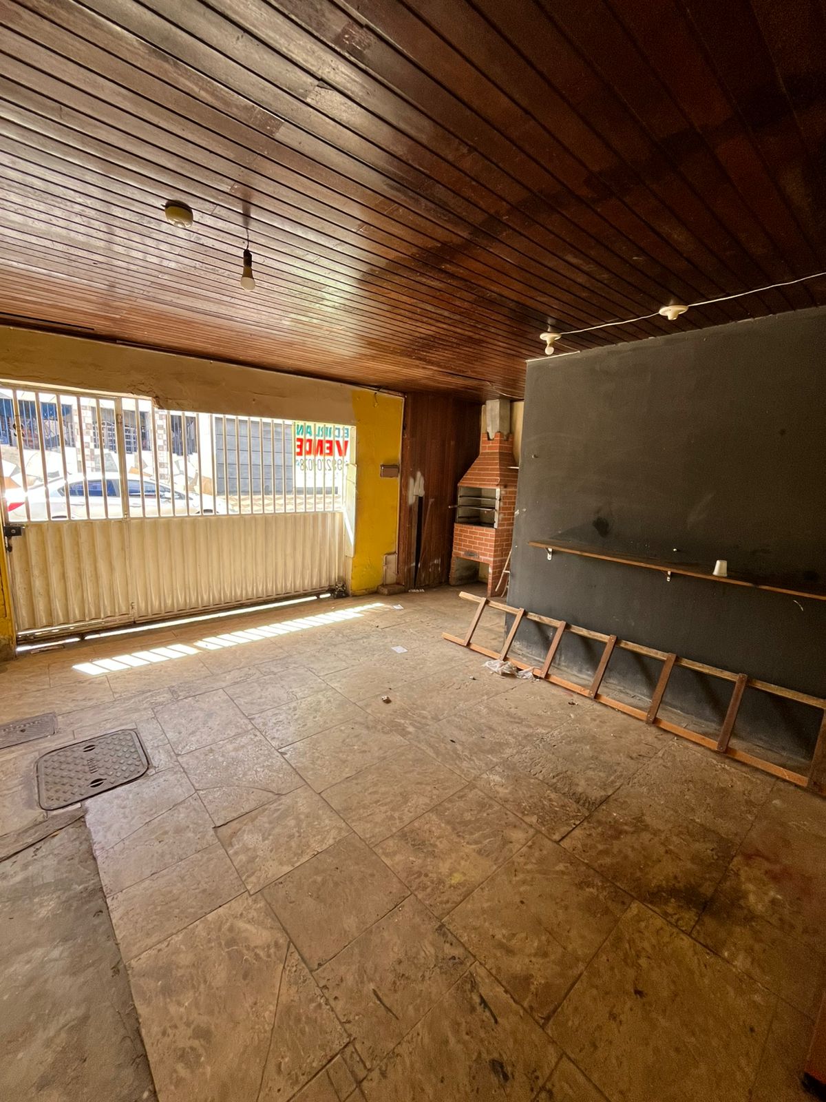 Vende-se sobrado em Santa Maria-DF