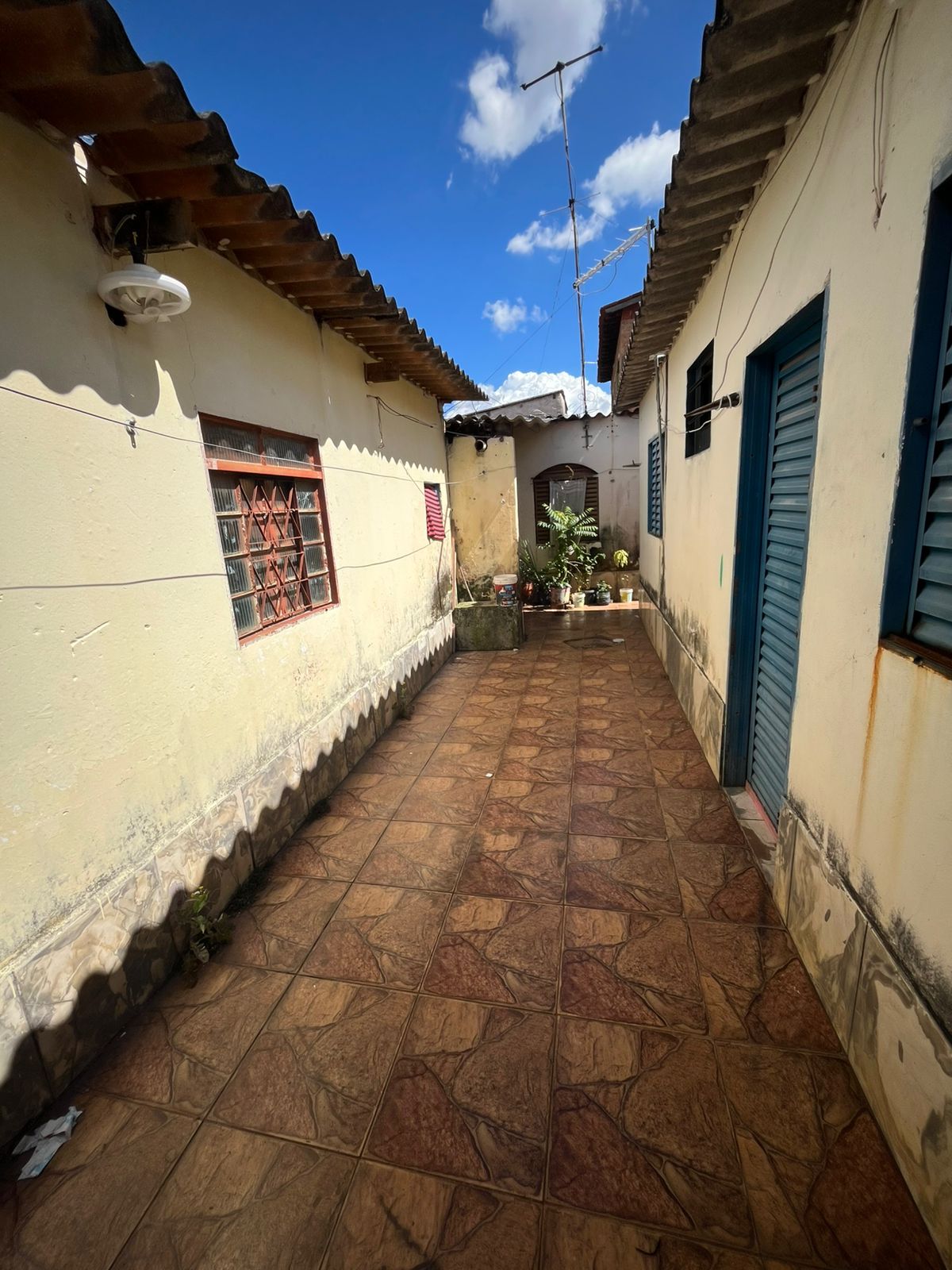 Vende-se lote com 4 moradias Santa Maria-DF