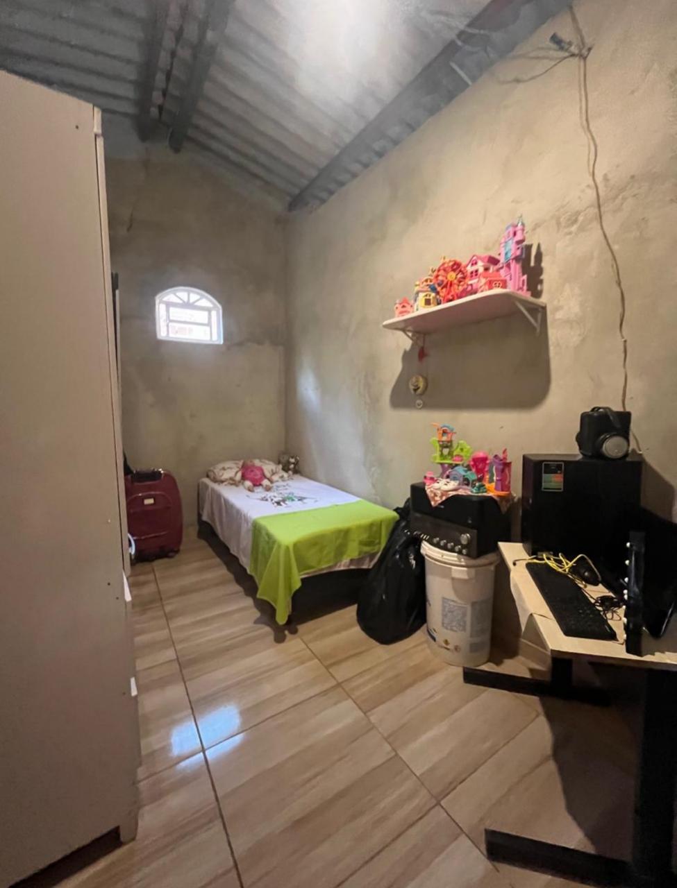 Vende-se casa em Santa Maria-DF