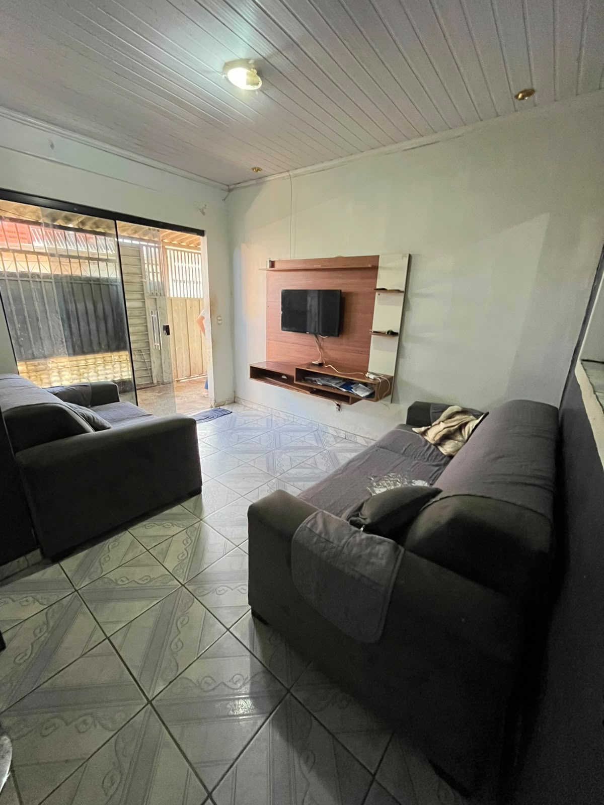Vende-se casa em Santa Maria-DF