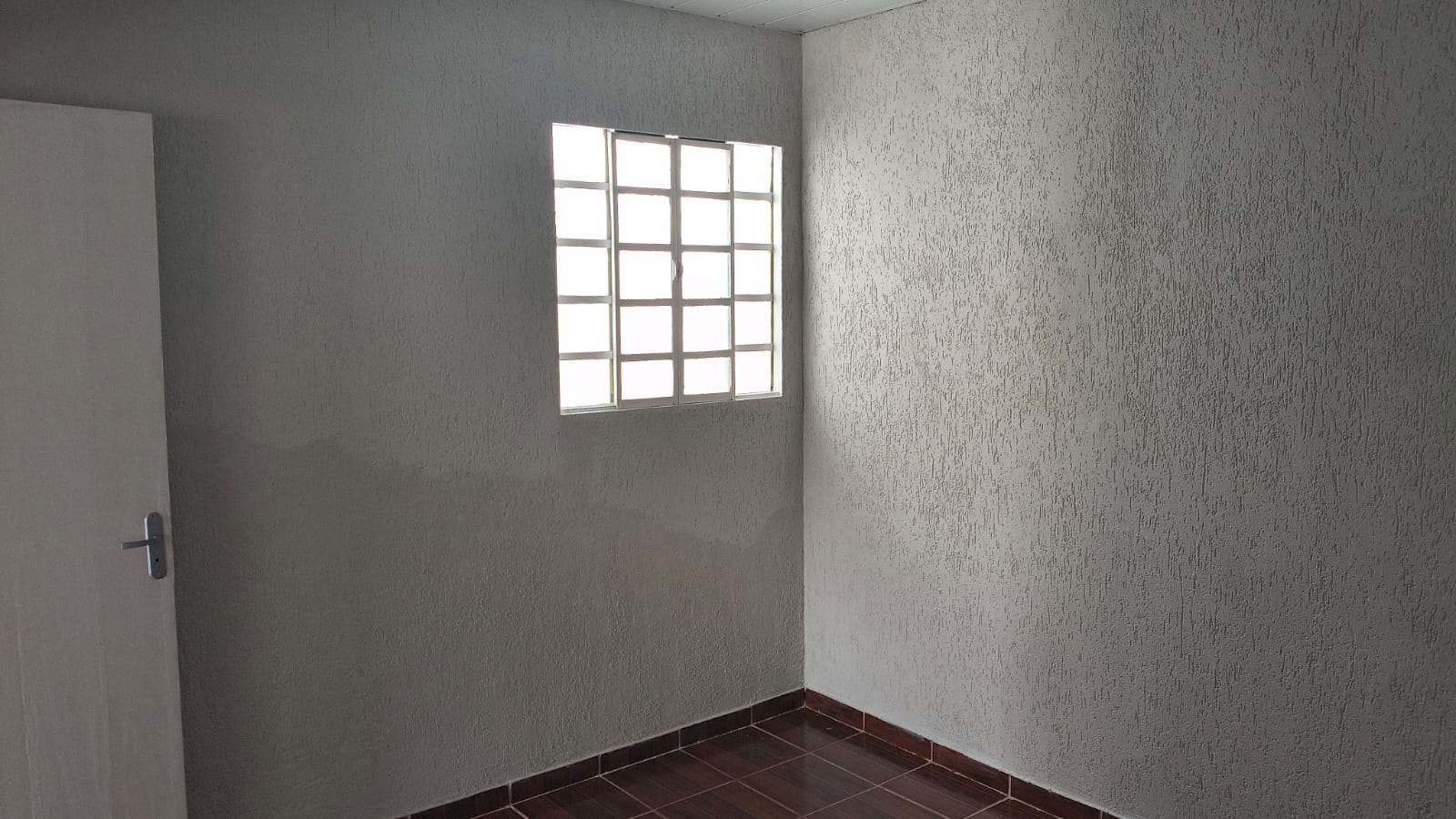 Vende-se casa em Santa Maria-DF