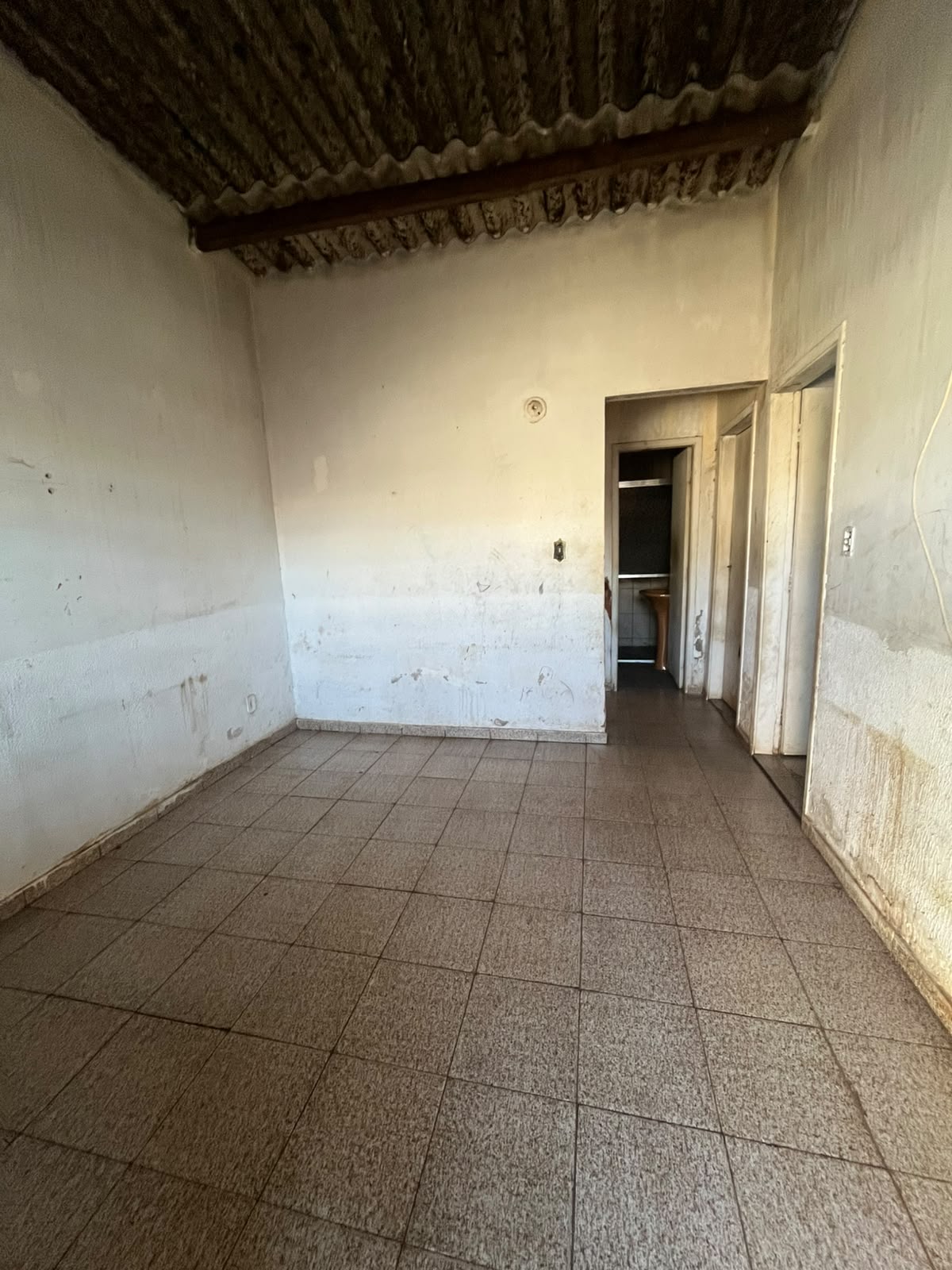 Vende-se casa em Santa Maria-DF