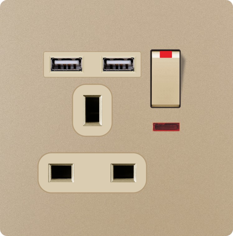 BS 13A switched socket