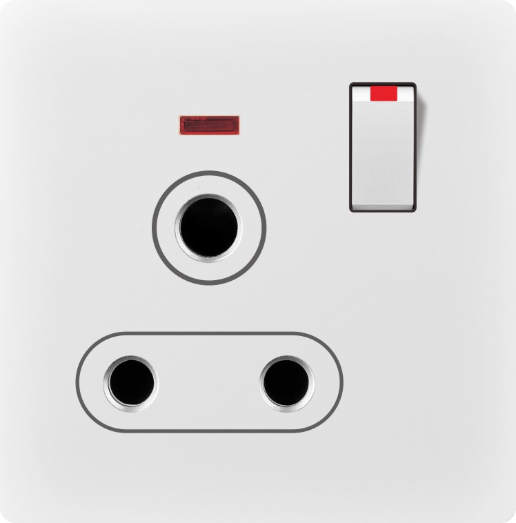 BS 15A switched socket