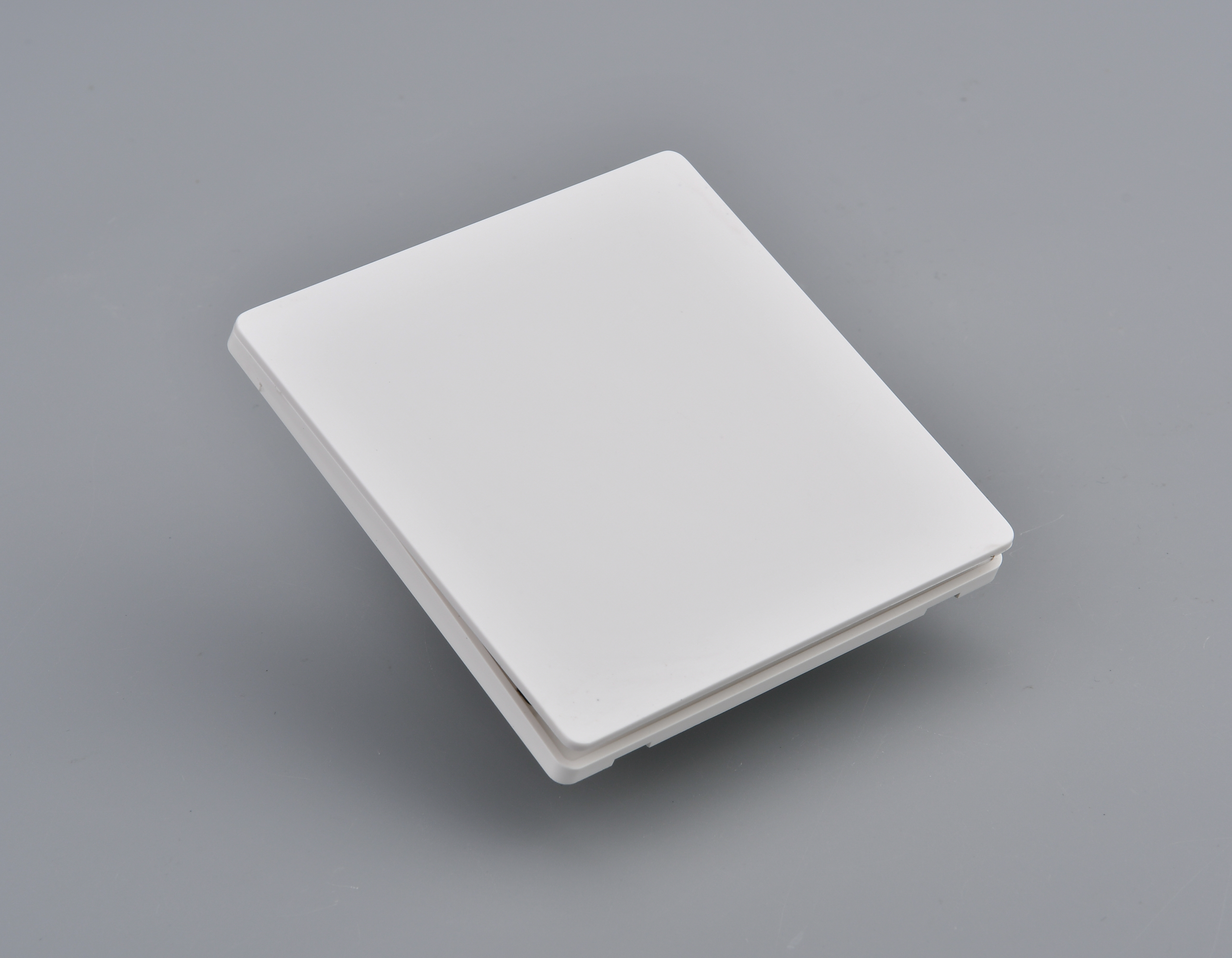 BS one gang two way switch