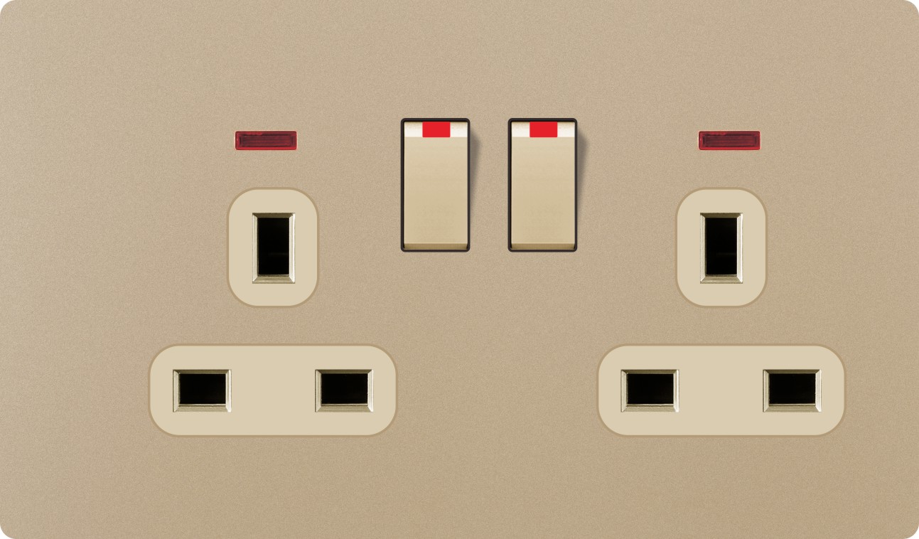 BS  twin 13A switched socket