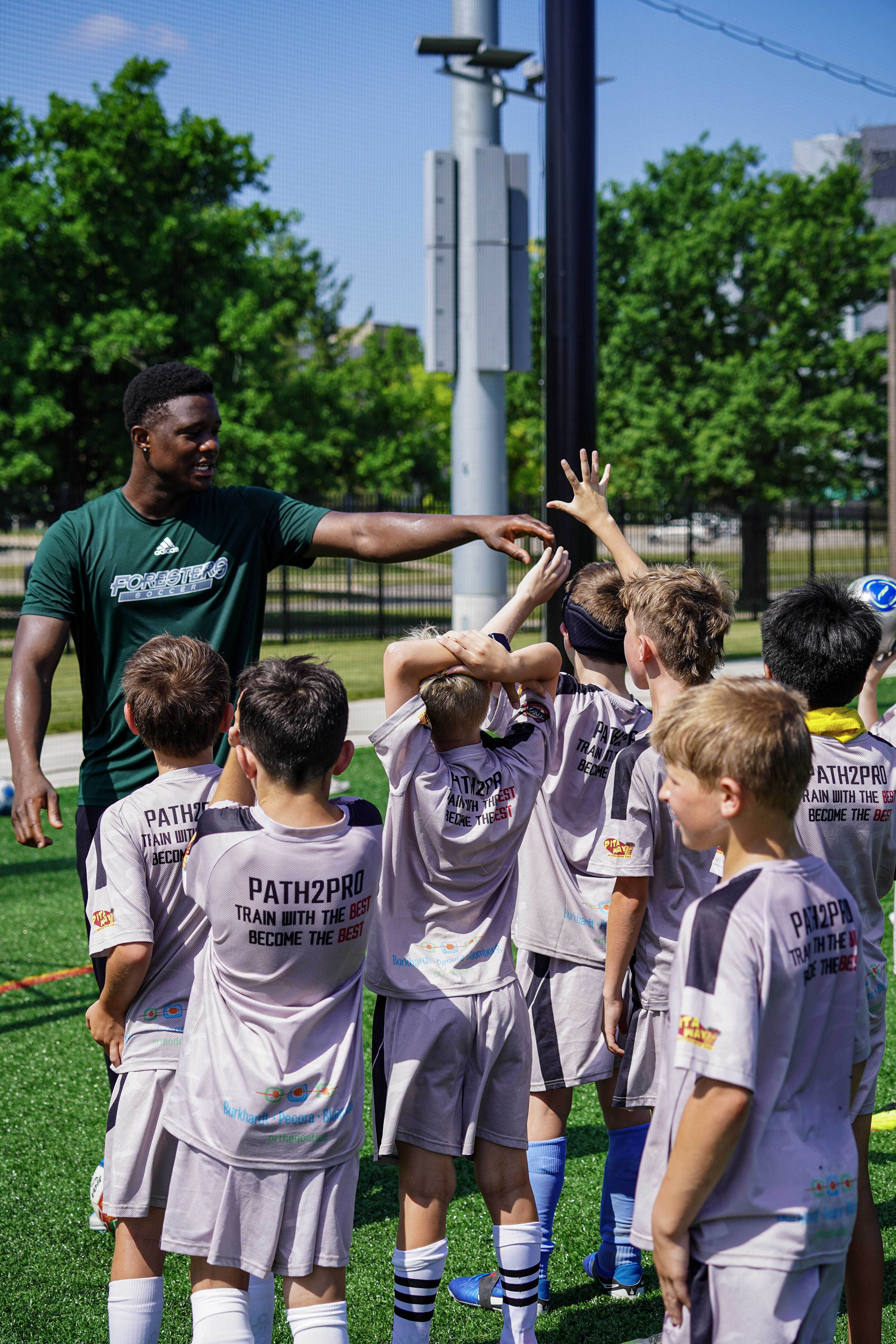 LARGE GROUP TRAINING