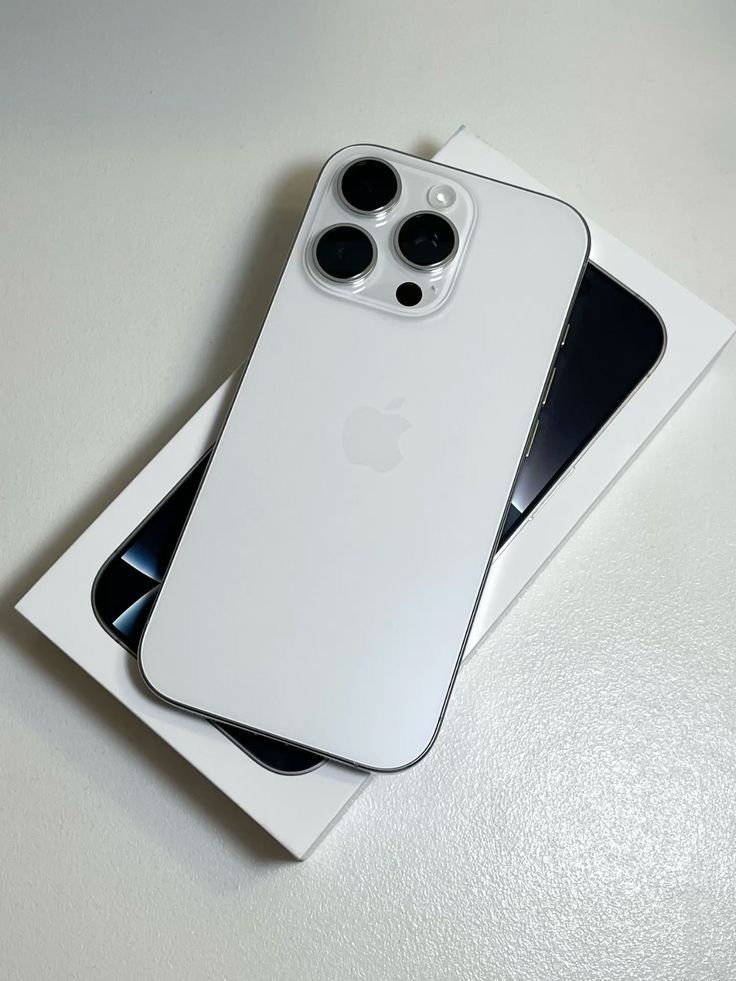 iPhone 15 Pro 6.1-inch 128GB White Titanium 2023