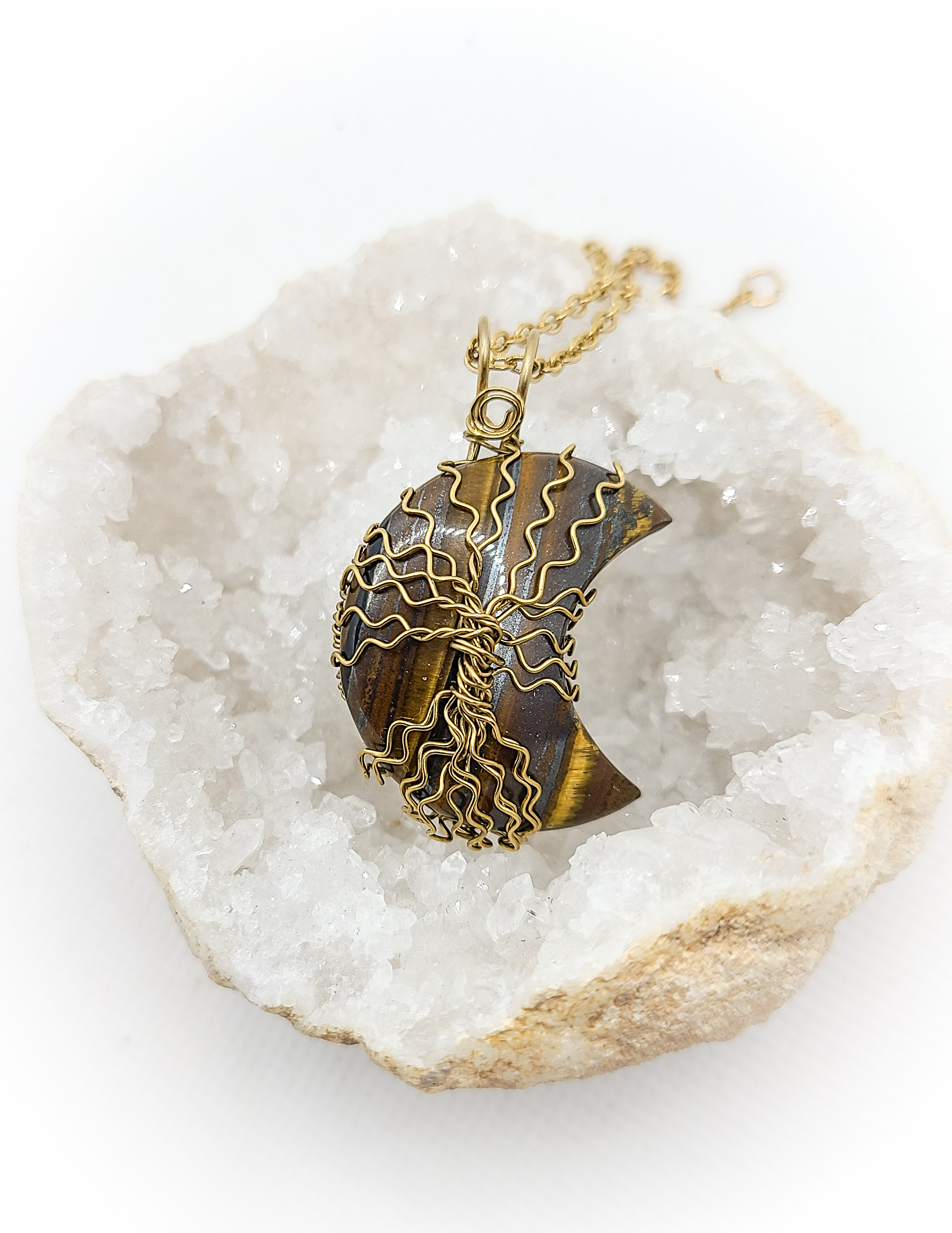 Pendentif arbre de vie lune en œil de tigre