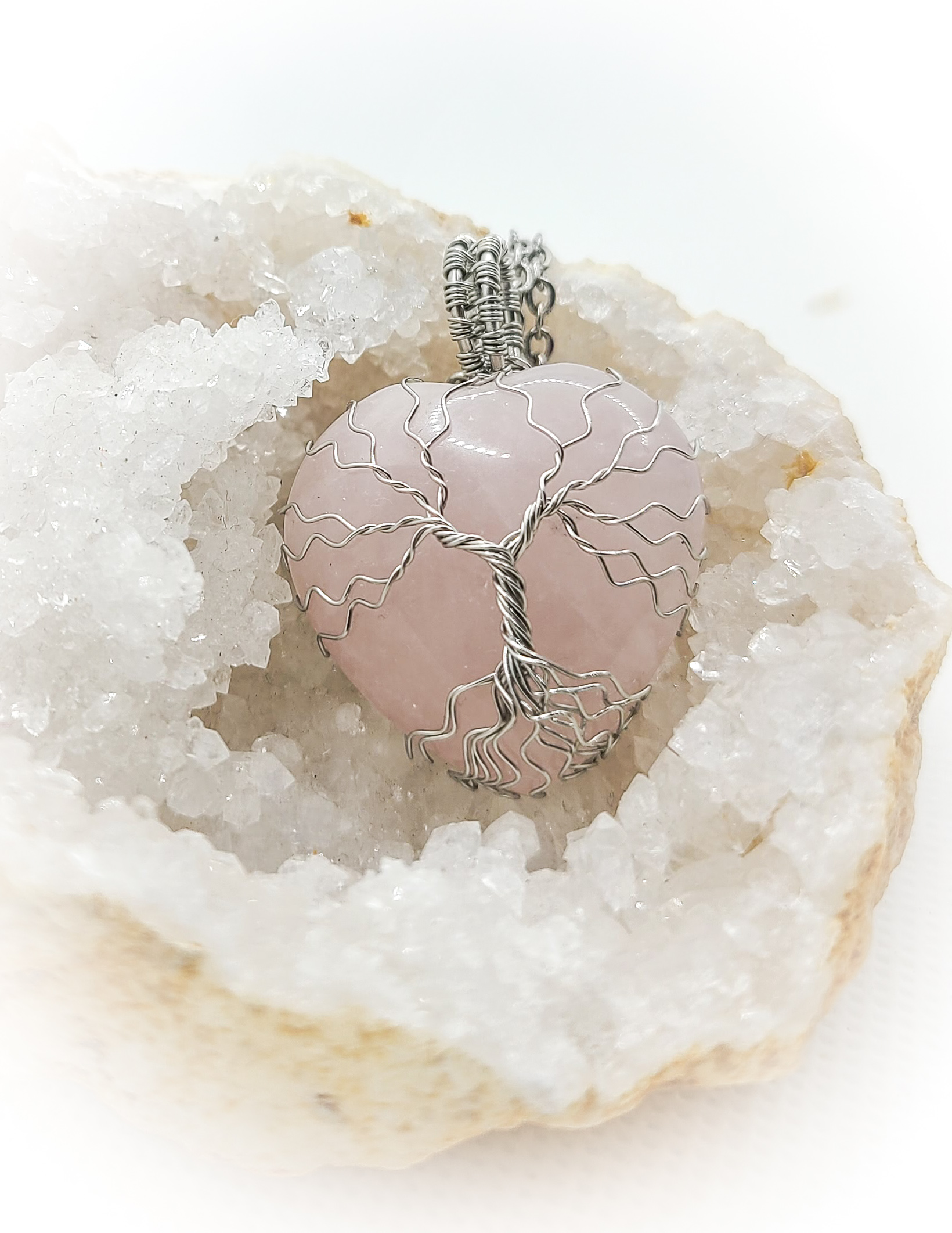 Pendentif arbre de vie en quartz rose – cœur en pierre naturelle