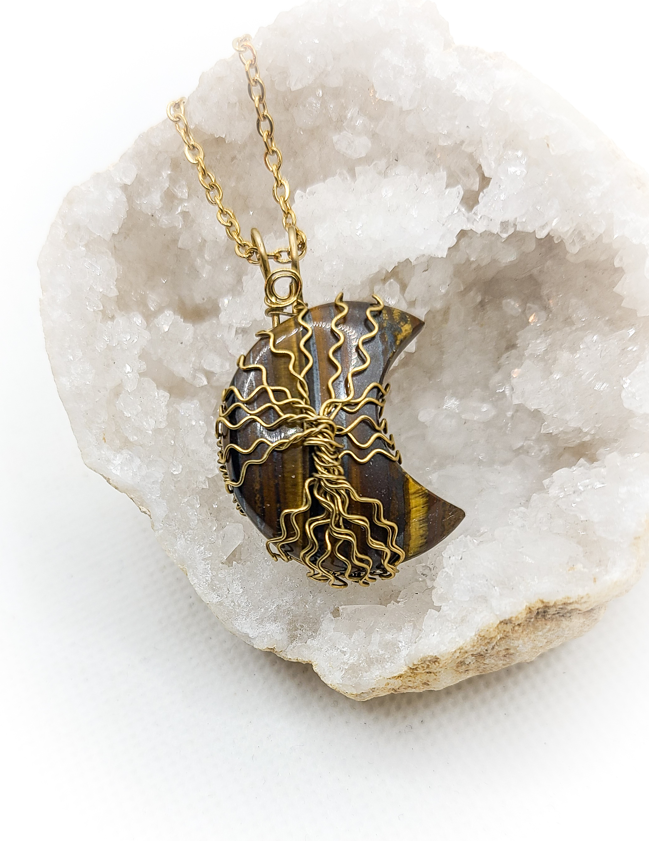 Pendentif arbre de vie lune en œil de tigre
