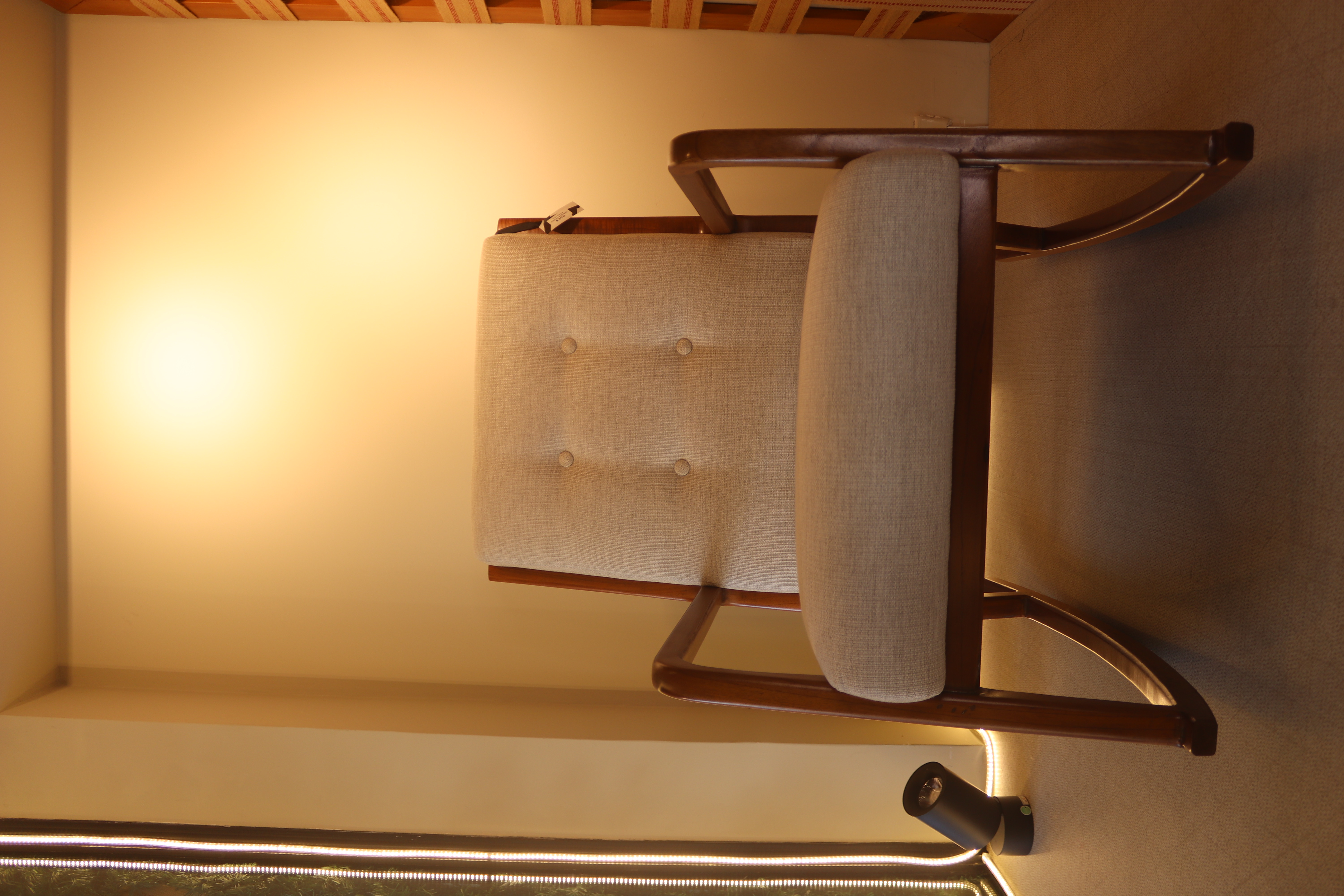 Macedora Lienzo y Nogal