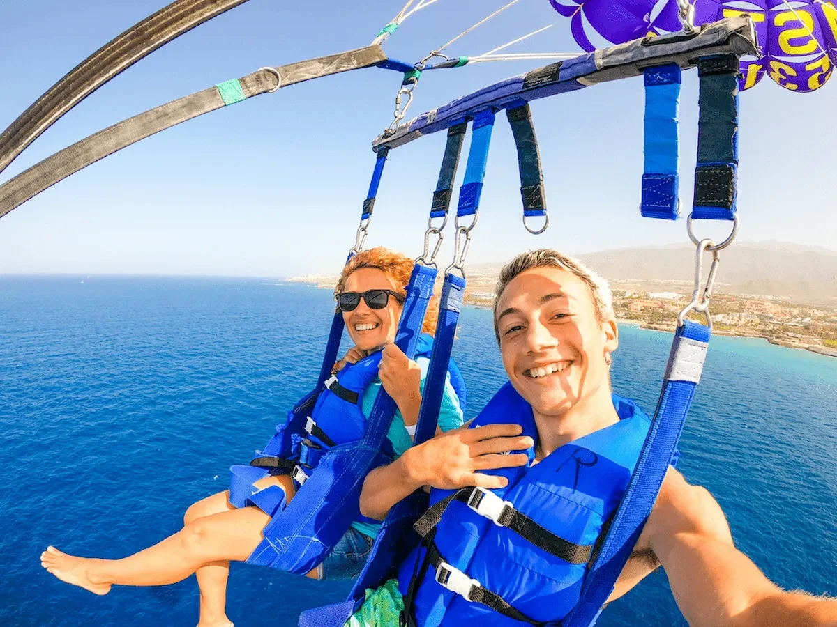 Parasailing Ride in Hurgada single&double with private Transfer