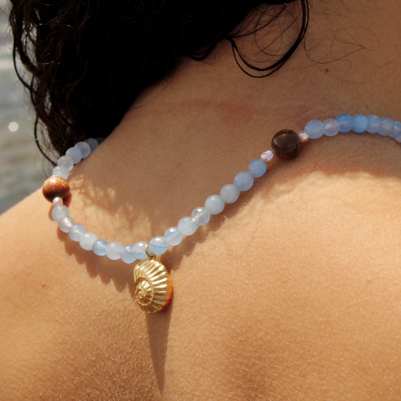 COLLAR BUCIO
