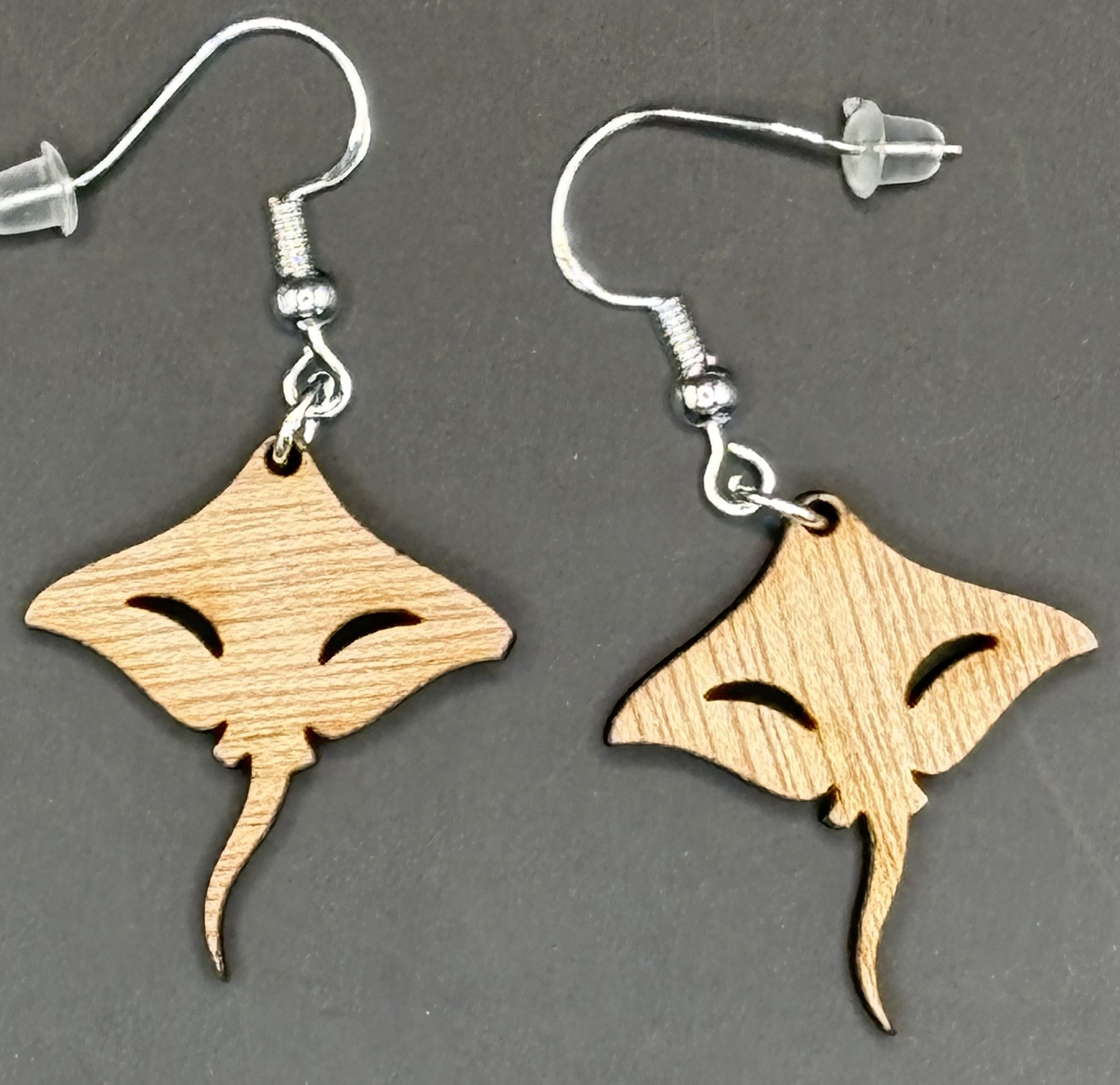 Seaside series - Wooden Stingray Earrings