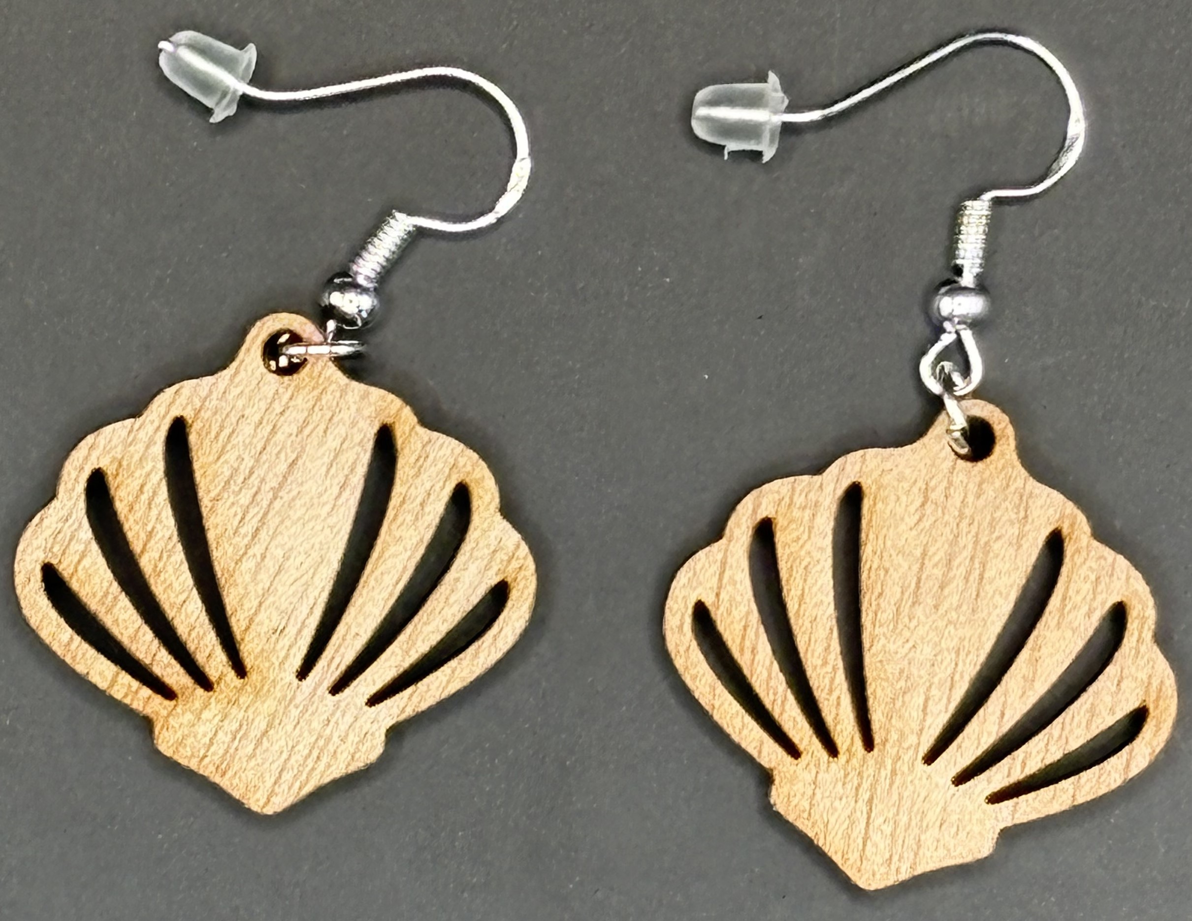 Seaside series - Wooden Seashell Earrings (Style 1)