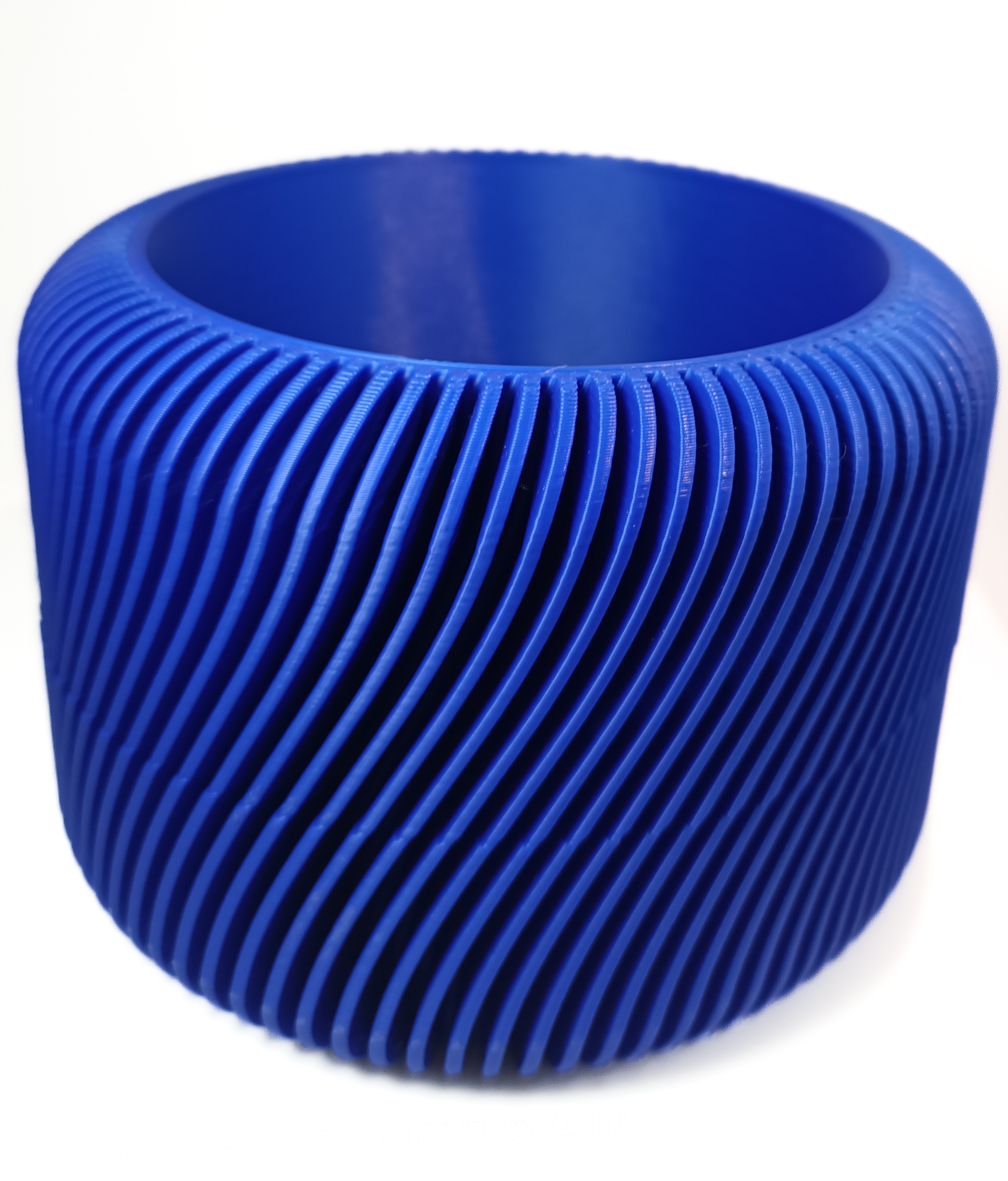 Modern Textured Plant Pot with Drain Base