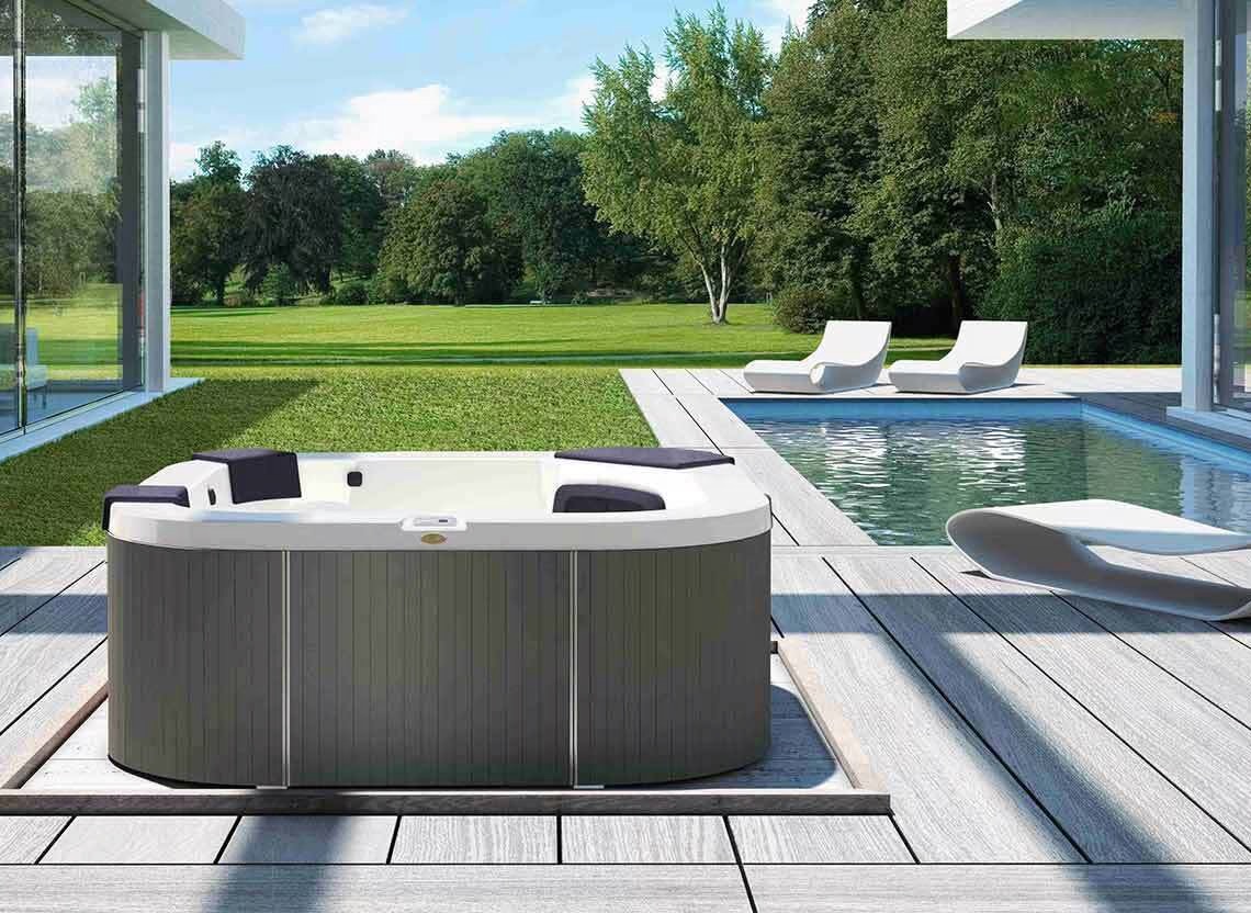 JACUZZI / DELFI