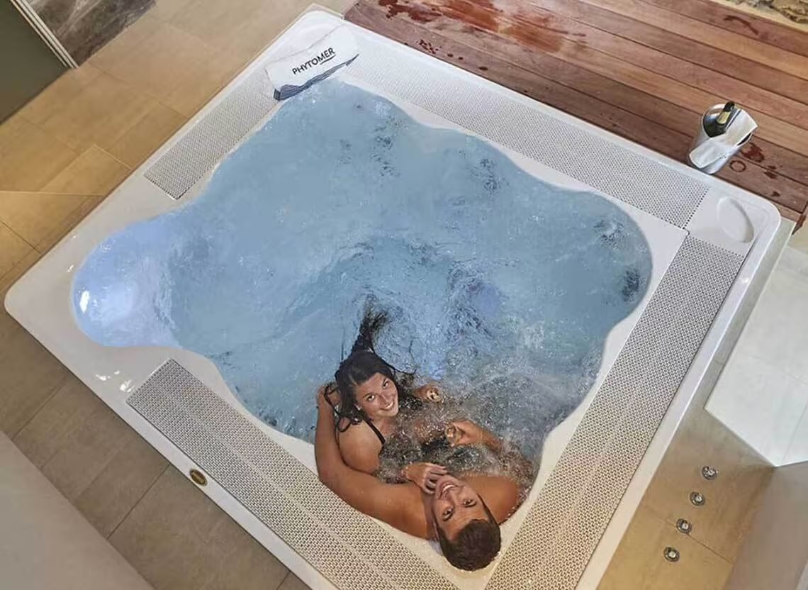 JACUZZI / VIRGINIA PRO