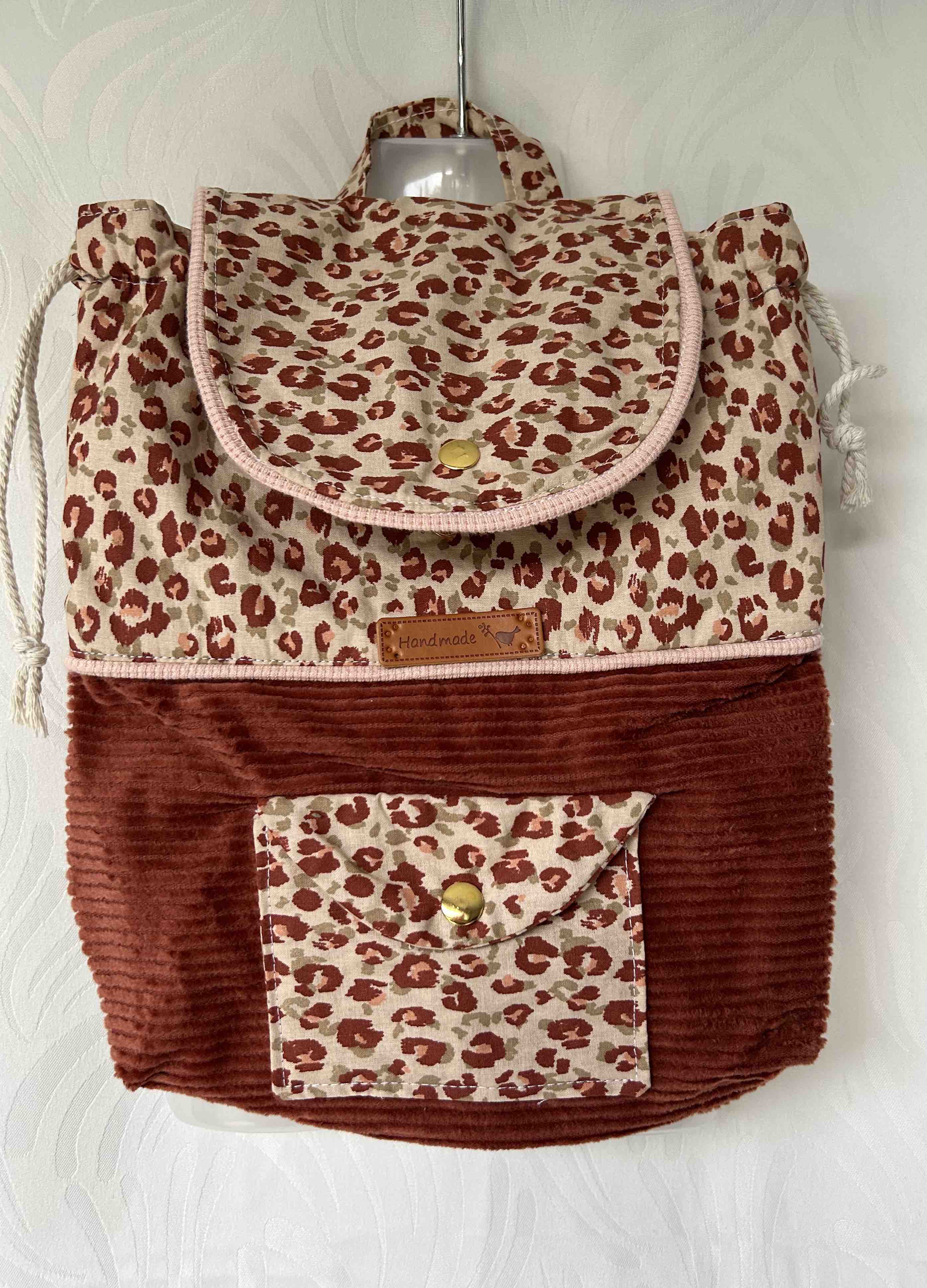 Sac à dos léopard et velours marron