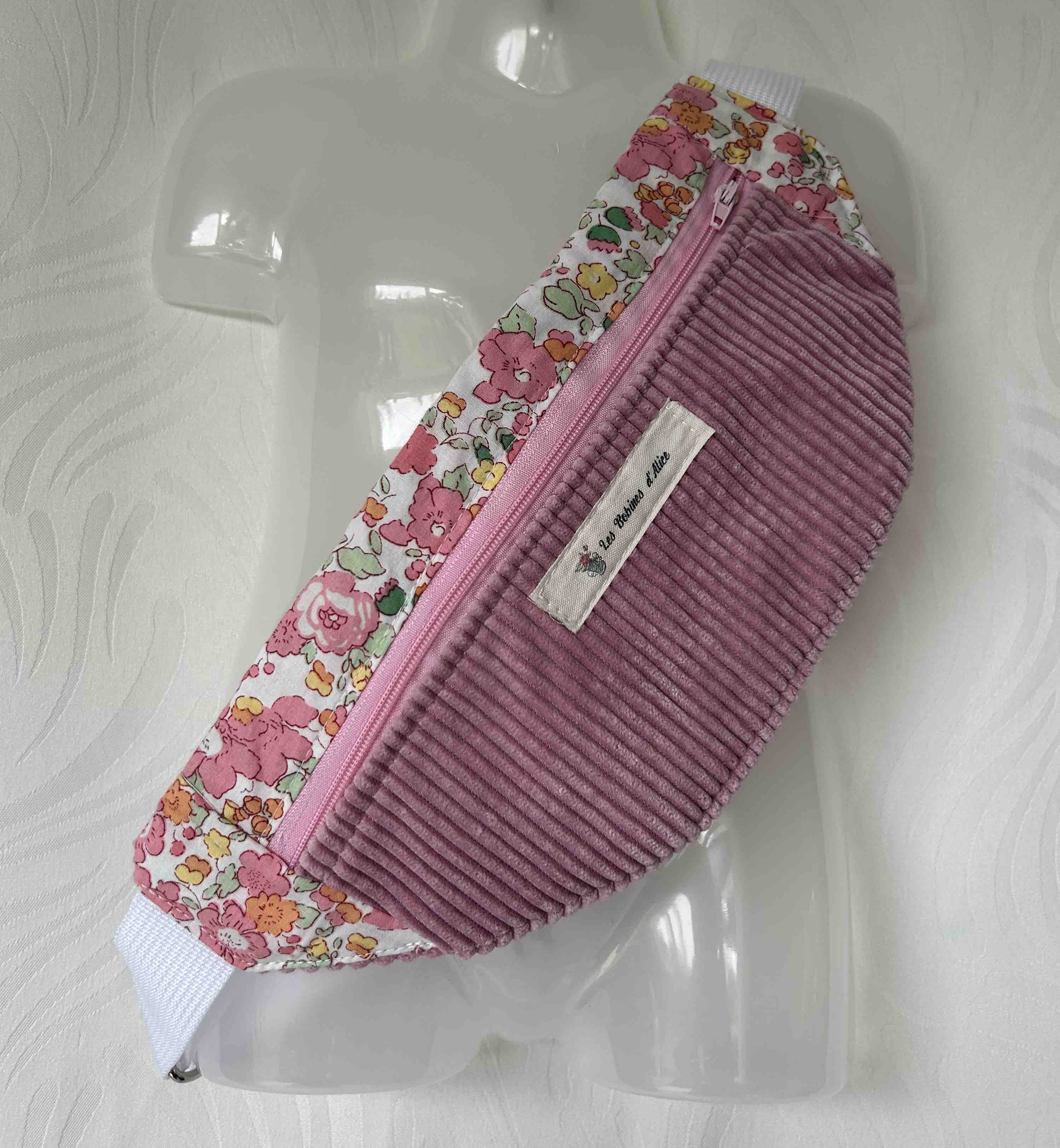 Banane en velours côtelé rose et fleurs