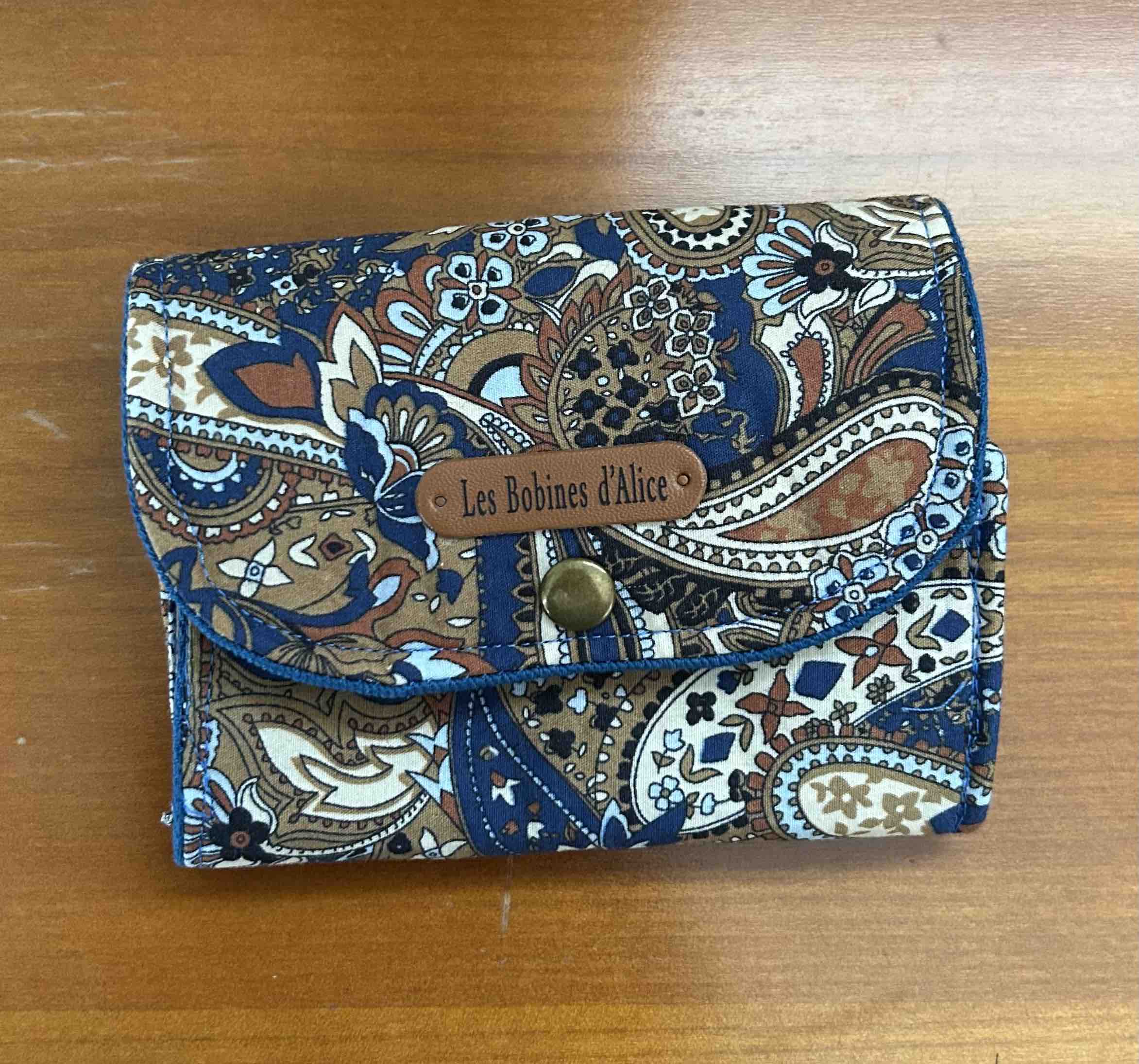 Petit porte monnaie en tissu