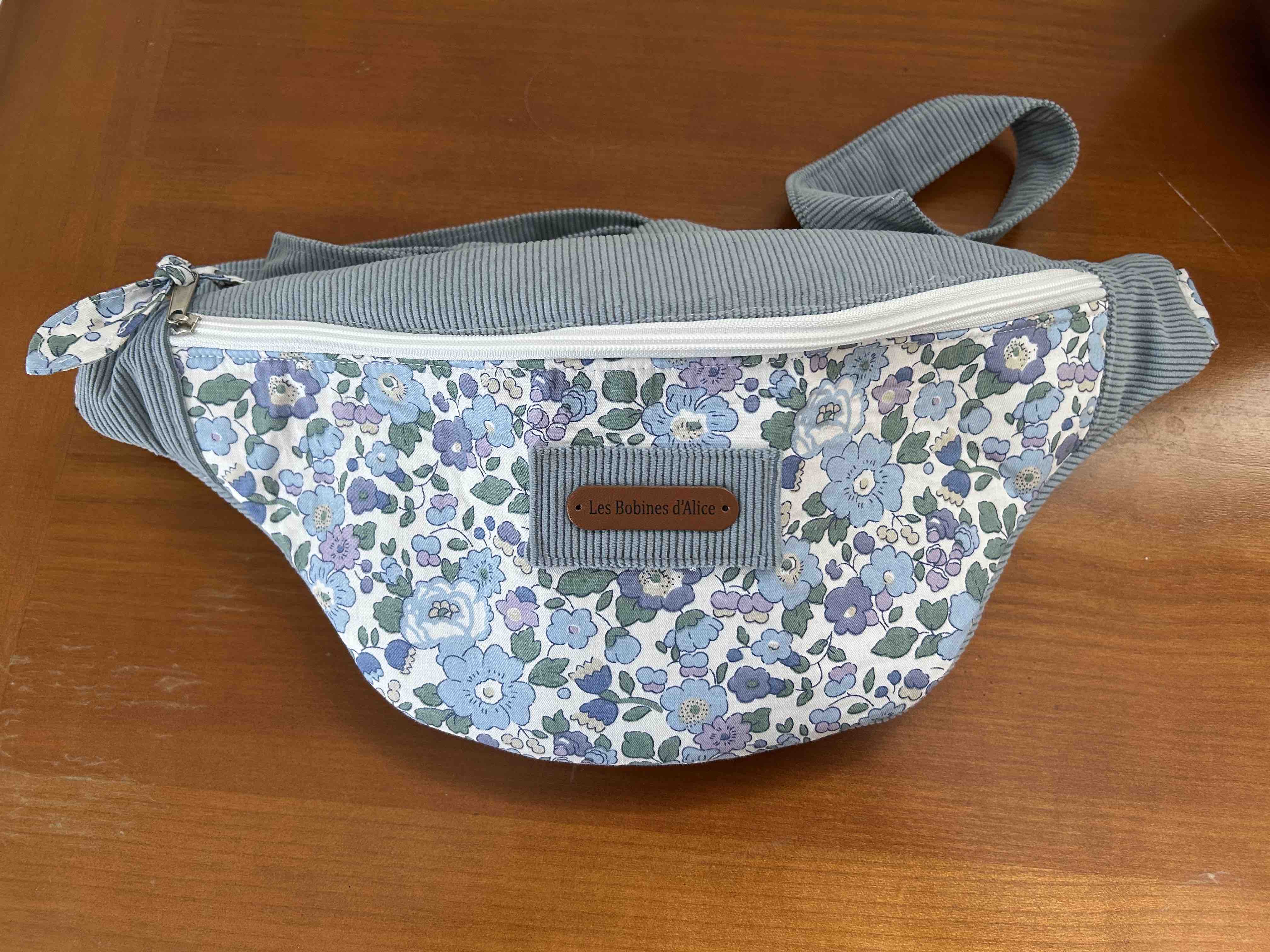 Sac banane adulte Liberty bleu