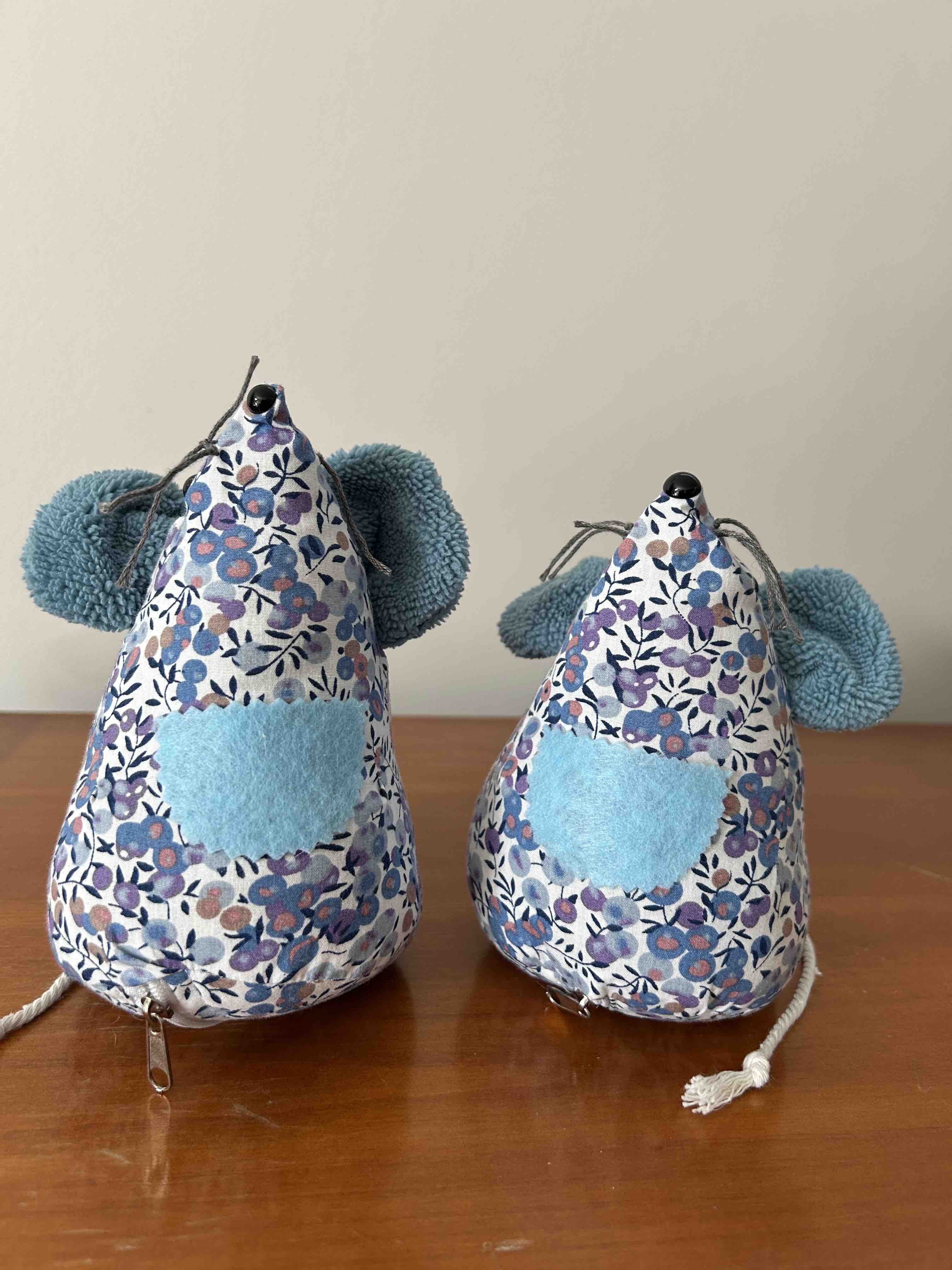 Souris multifonctions bleues en tissu floral