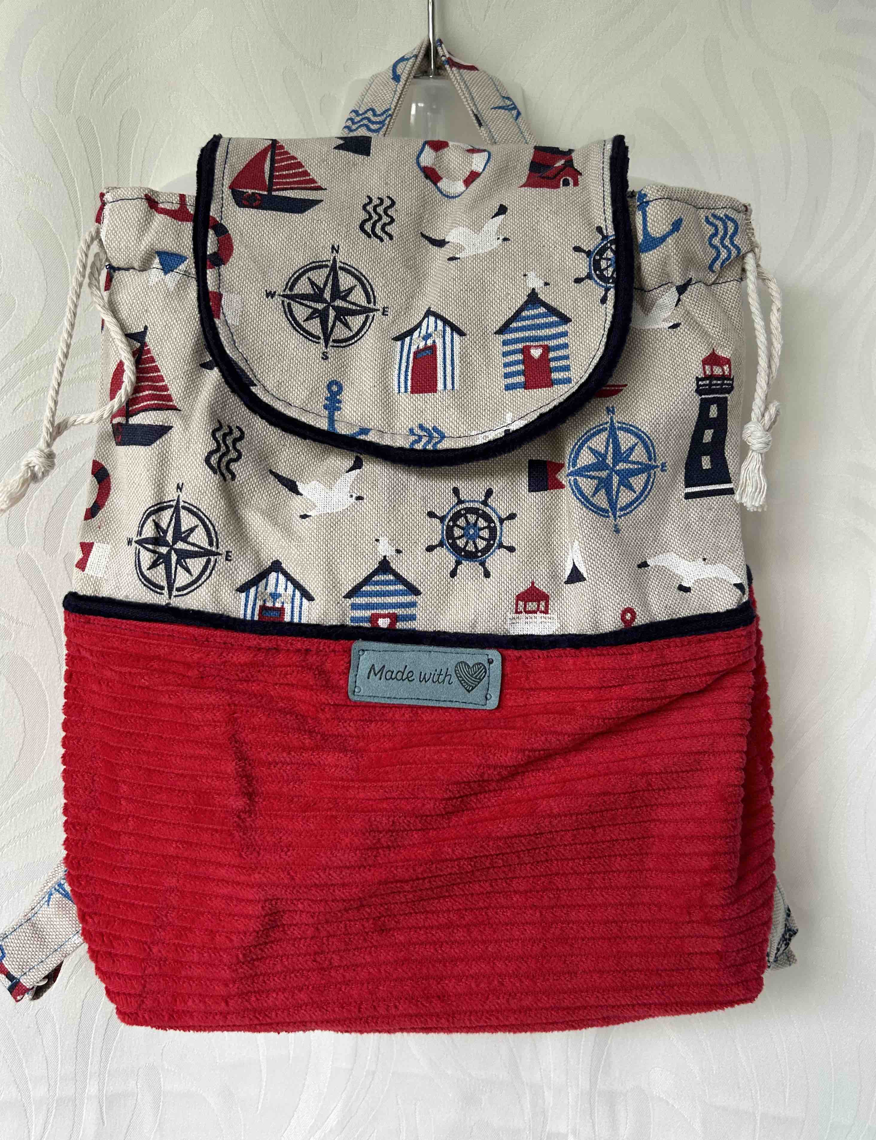 Sac à dos imprimé marin et velours rouge