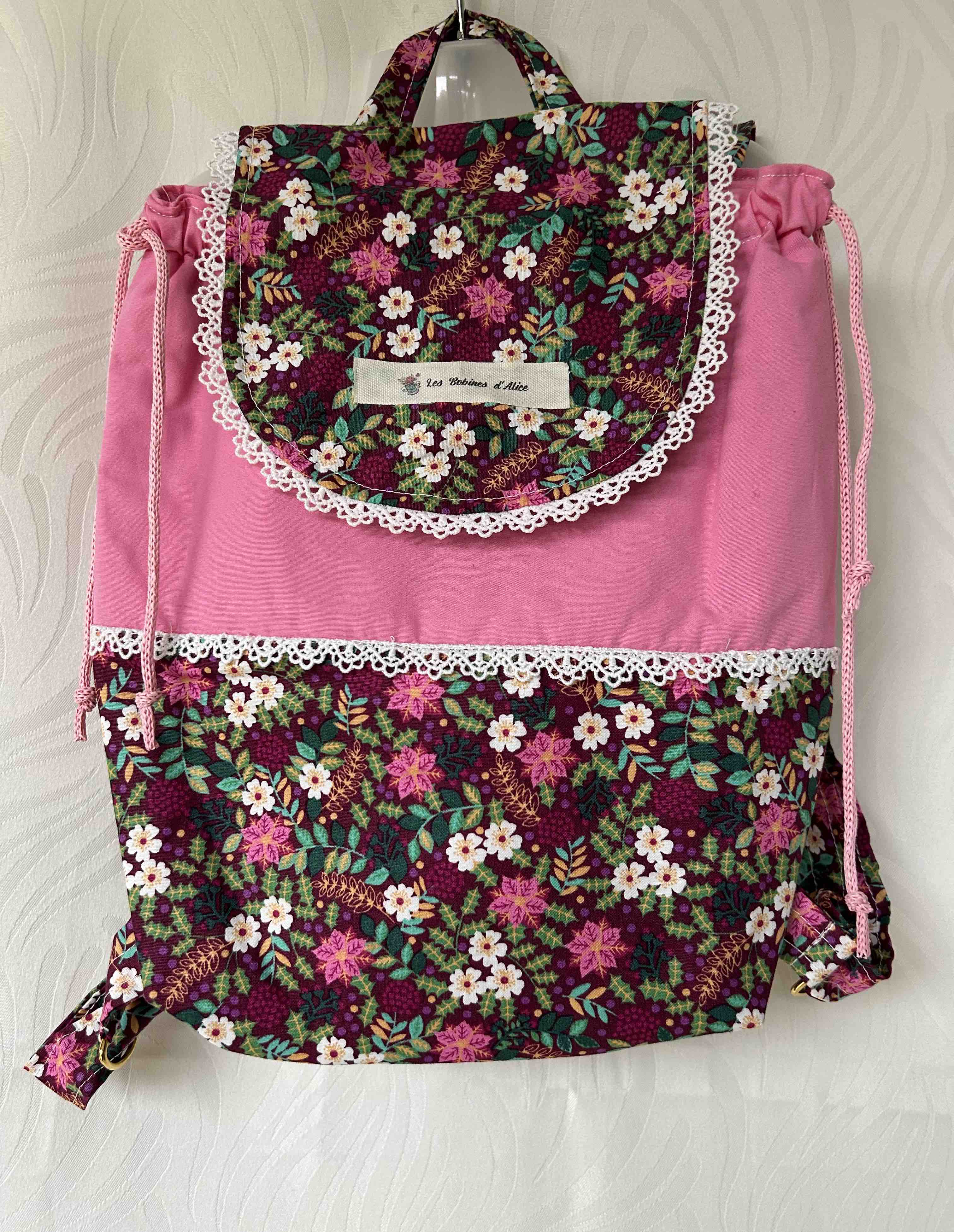Sac à dos en coton fleurs et dentelles