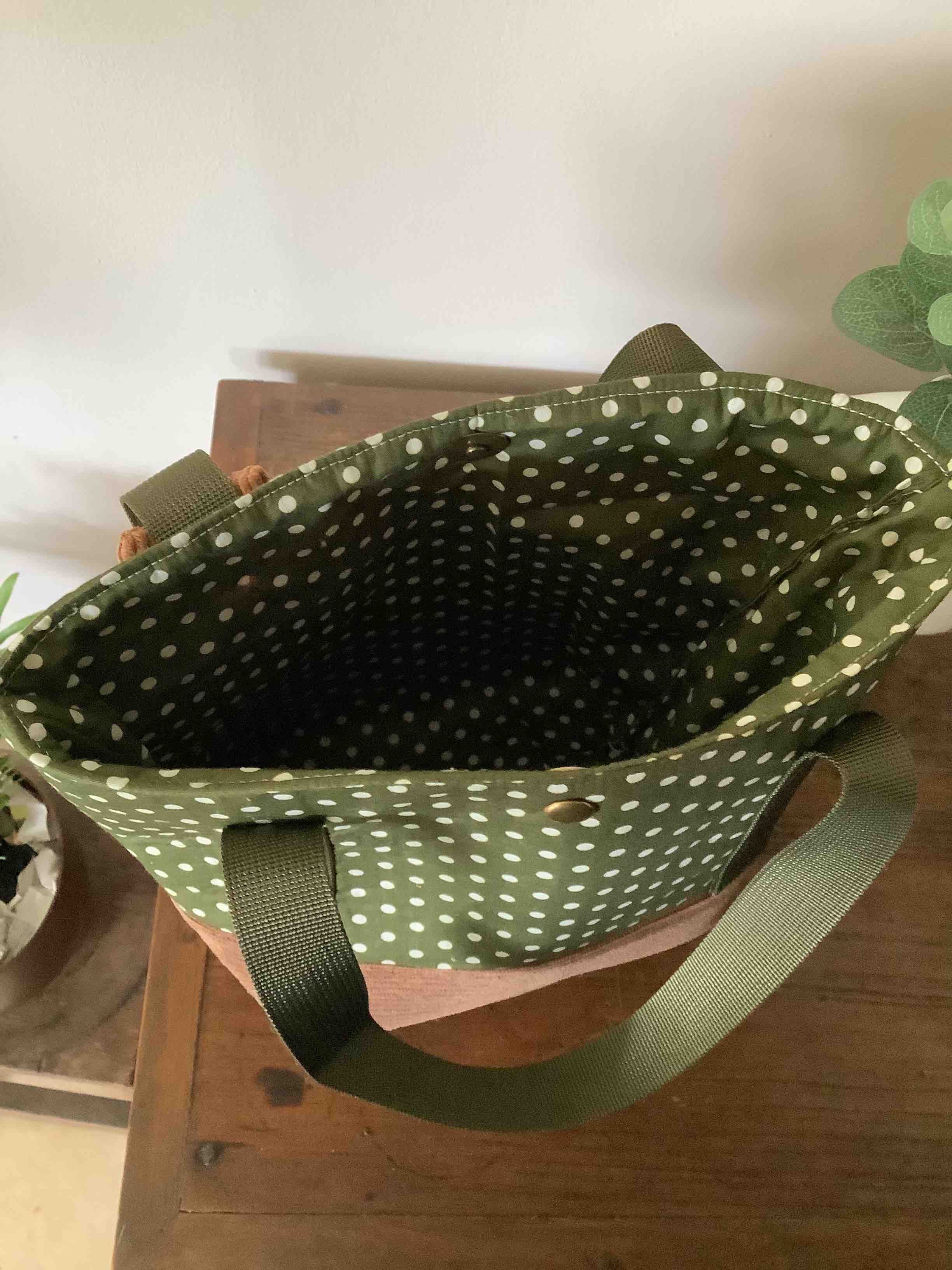 Sac cabas kaki à pois blancs