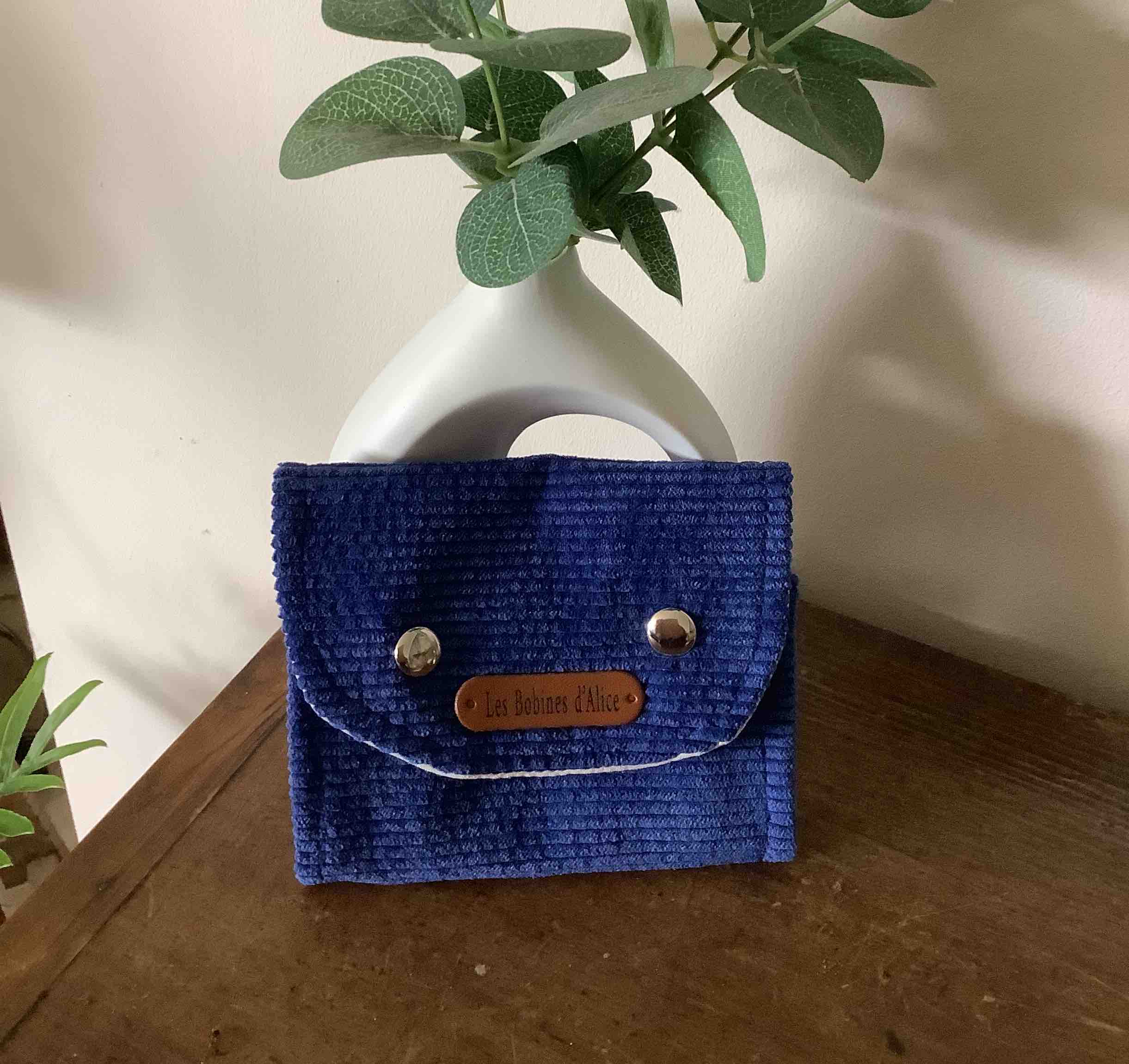 Porte-monnaie en velours bleu roi