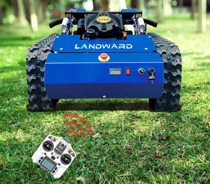 RC robotas mulčeris CM500K