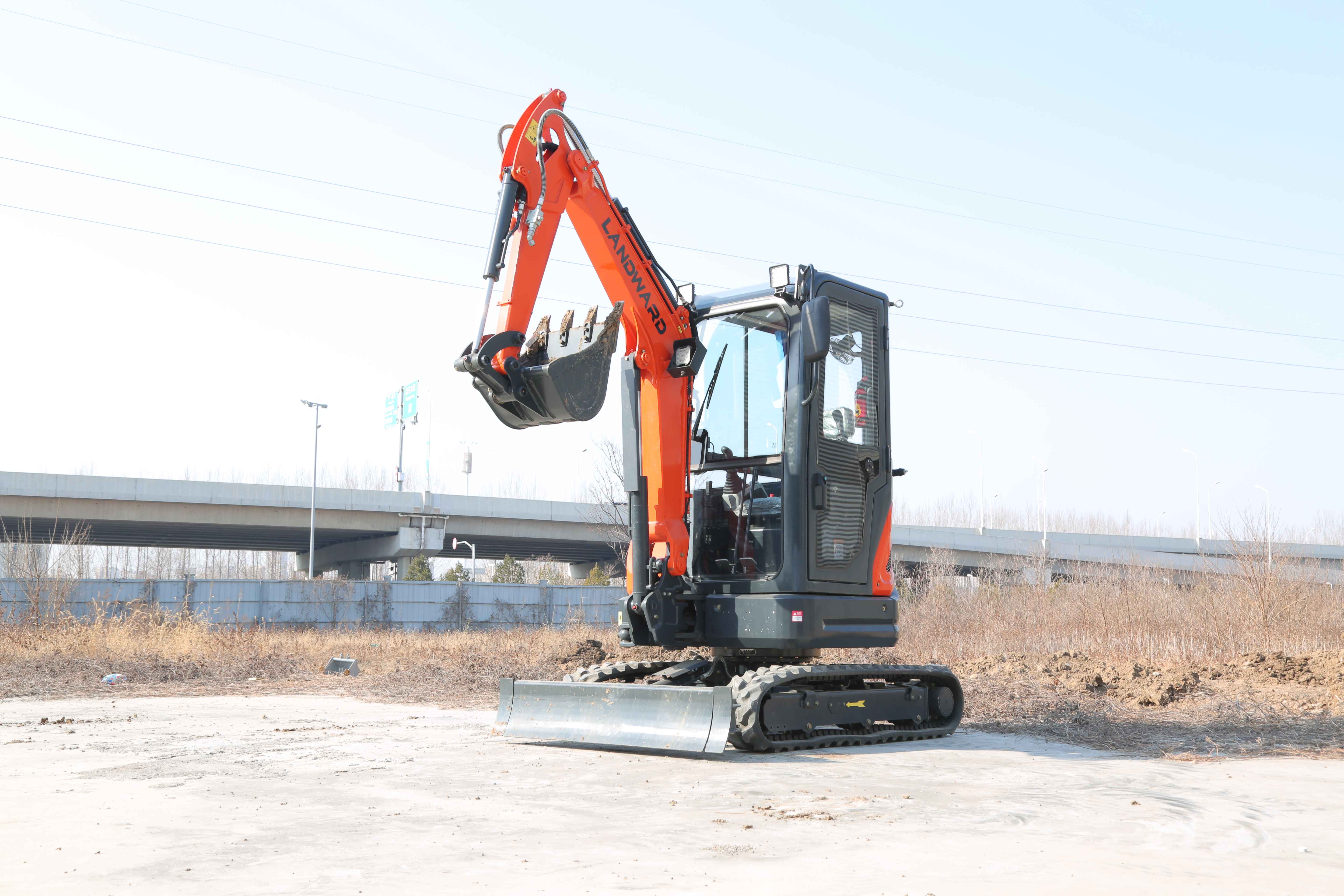 Mini eksakvatorius XT25U